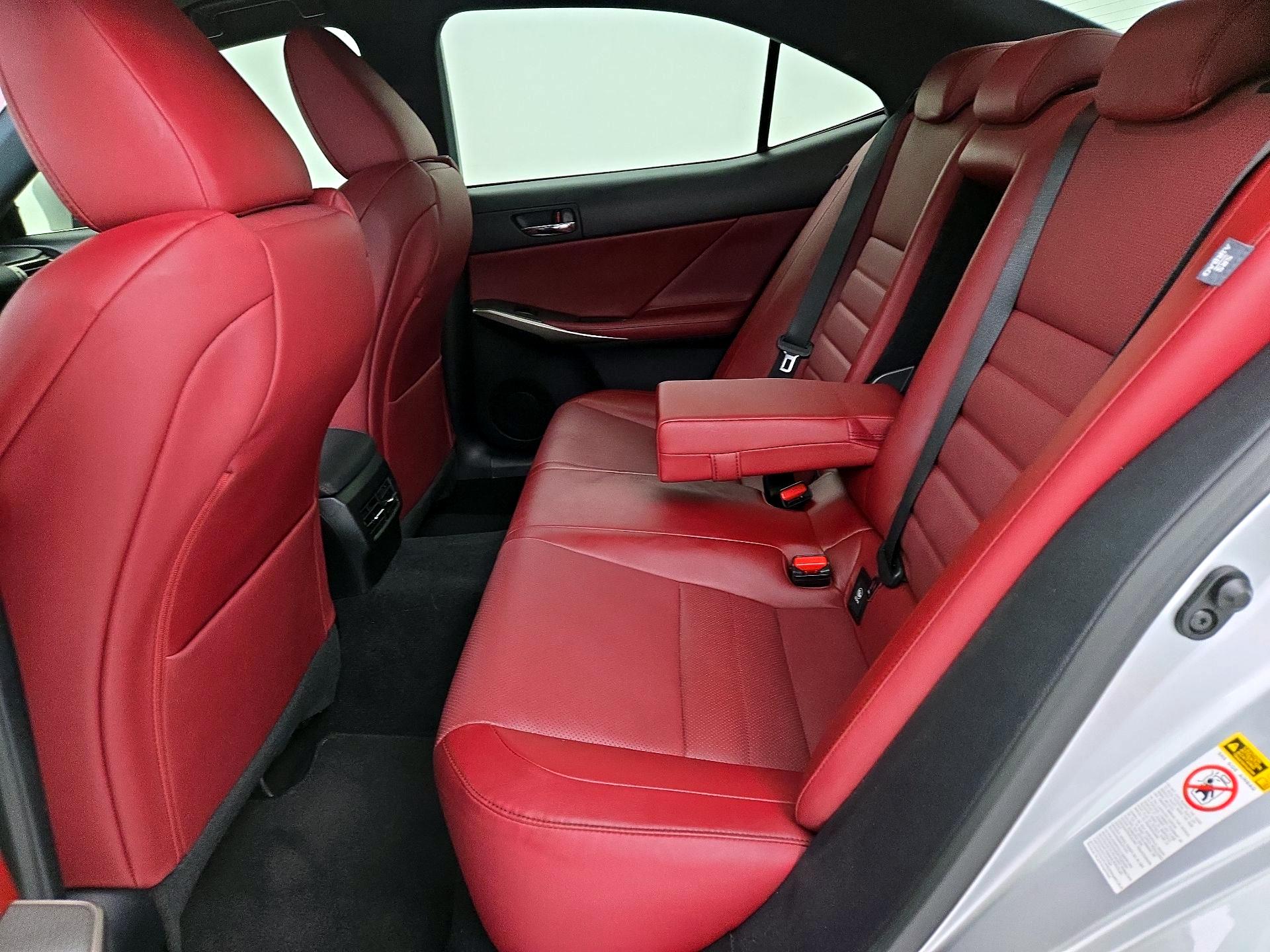 Thumbnail: 2016 Lexus IS - 20