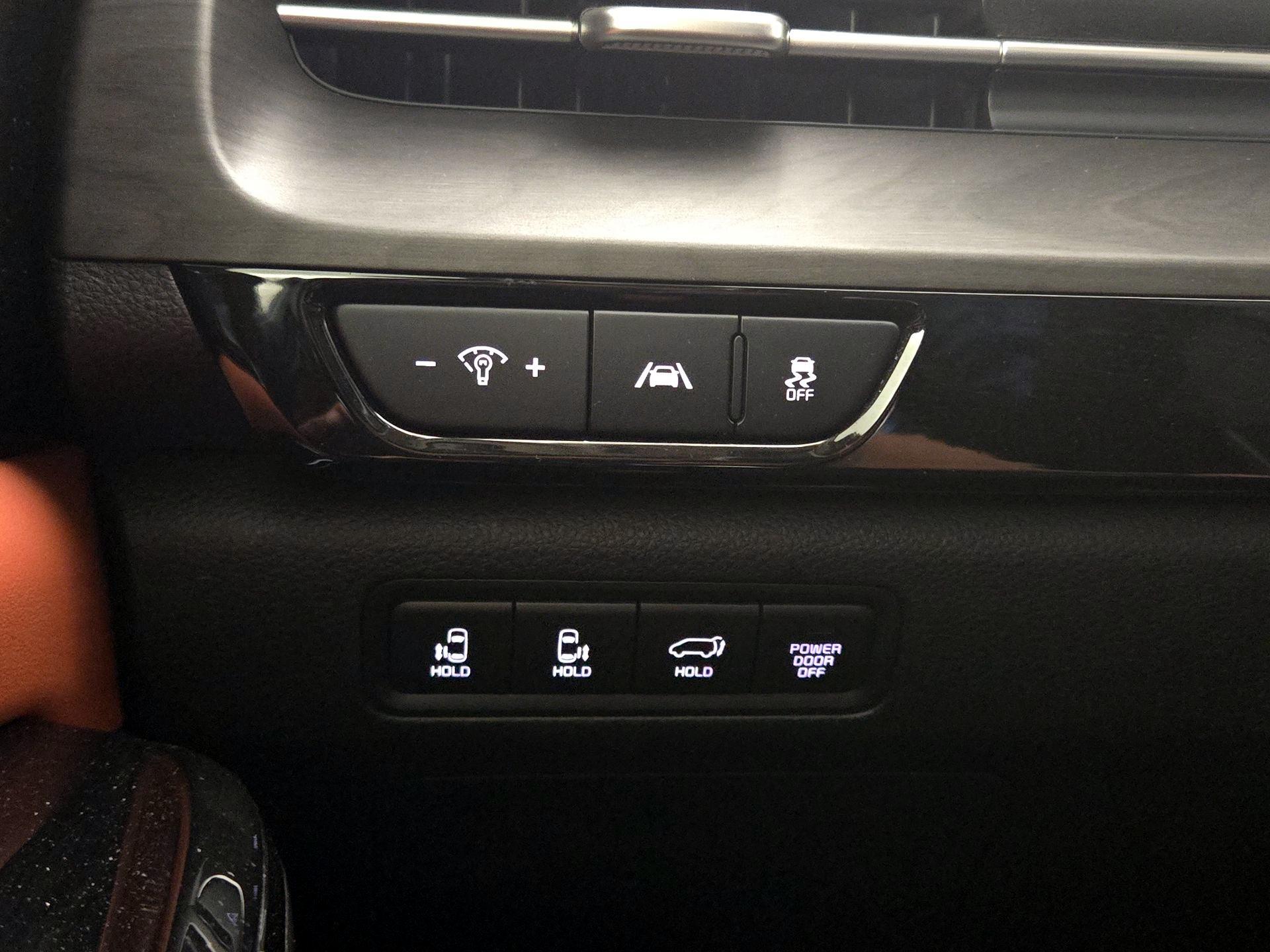 Thumbnail: 2022 Kia Carnival - 13