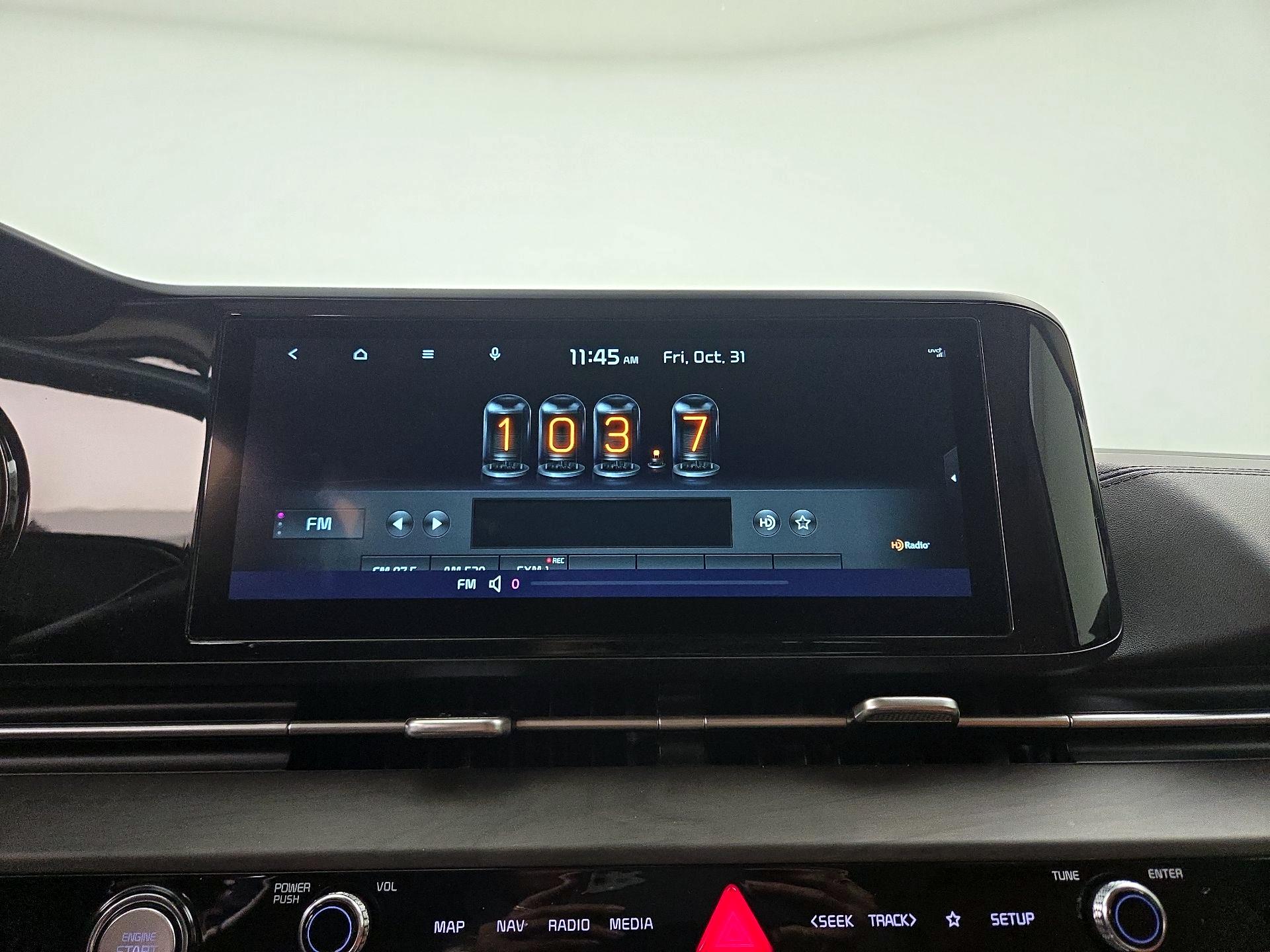 Thumbnail: 2022 Kia Carnival - 16