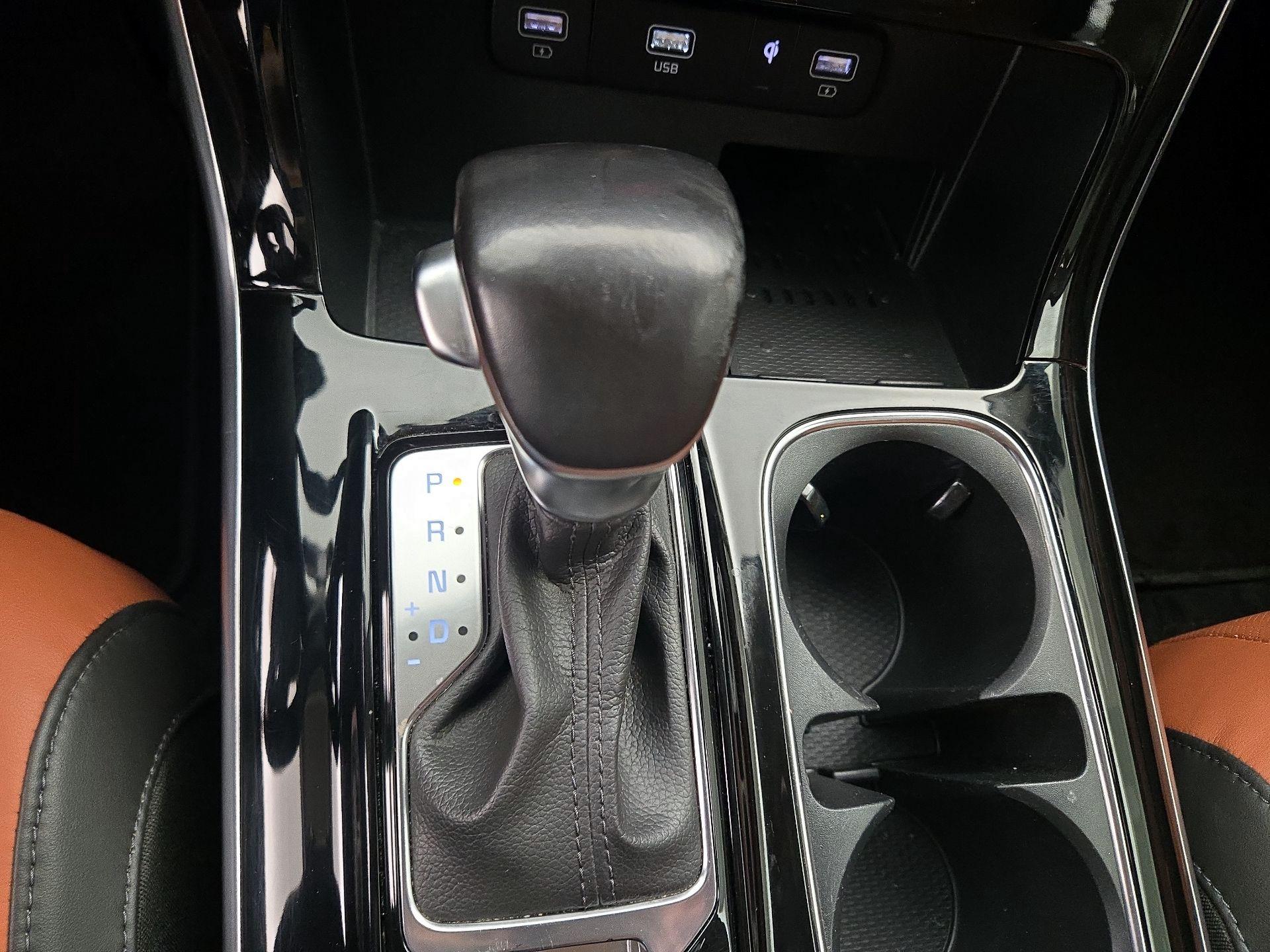 Thumbnail: 2022 Kia Carnival - 18