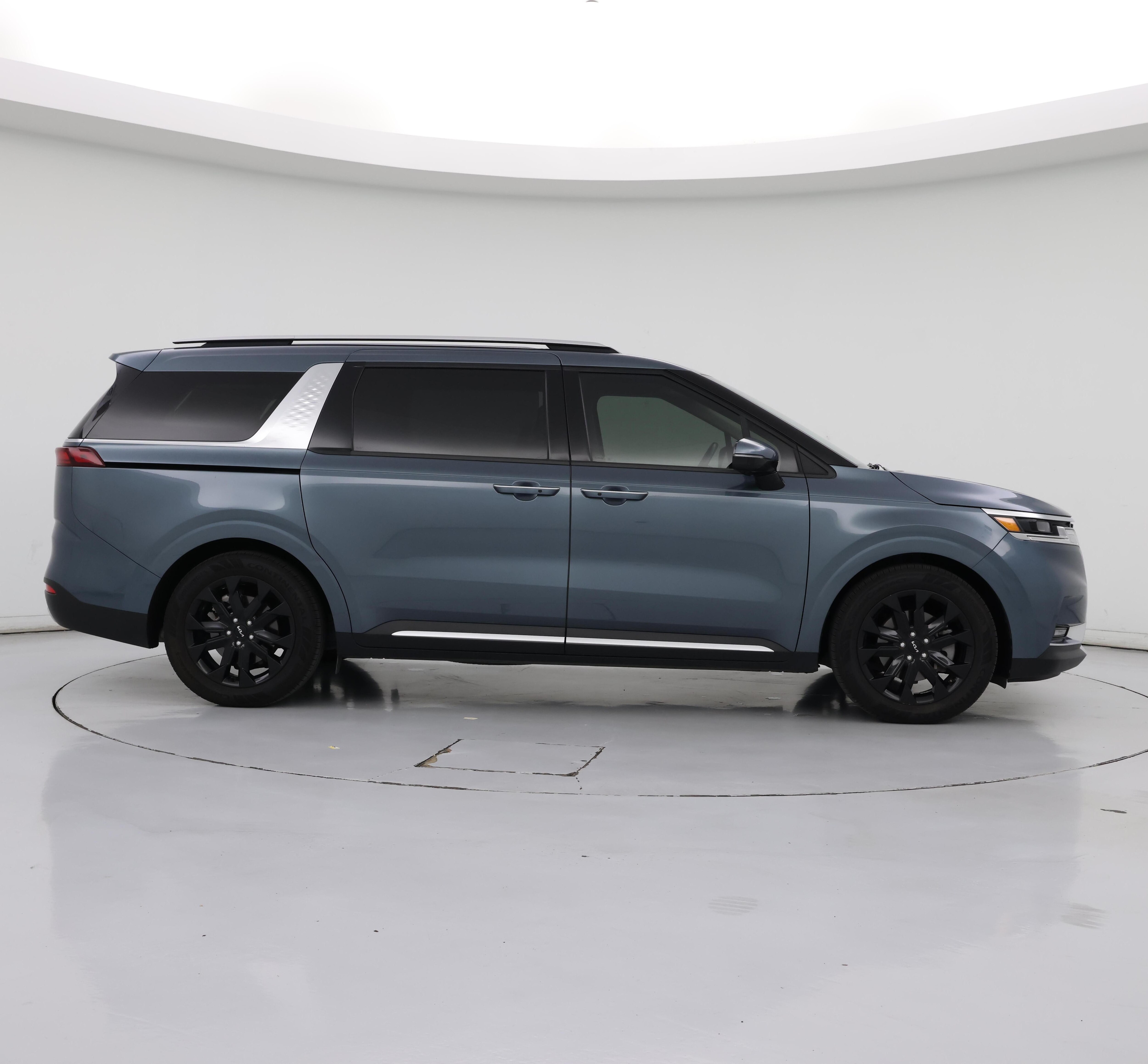 Thumbnail: 2022 Kia Carnival - 7