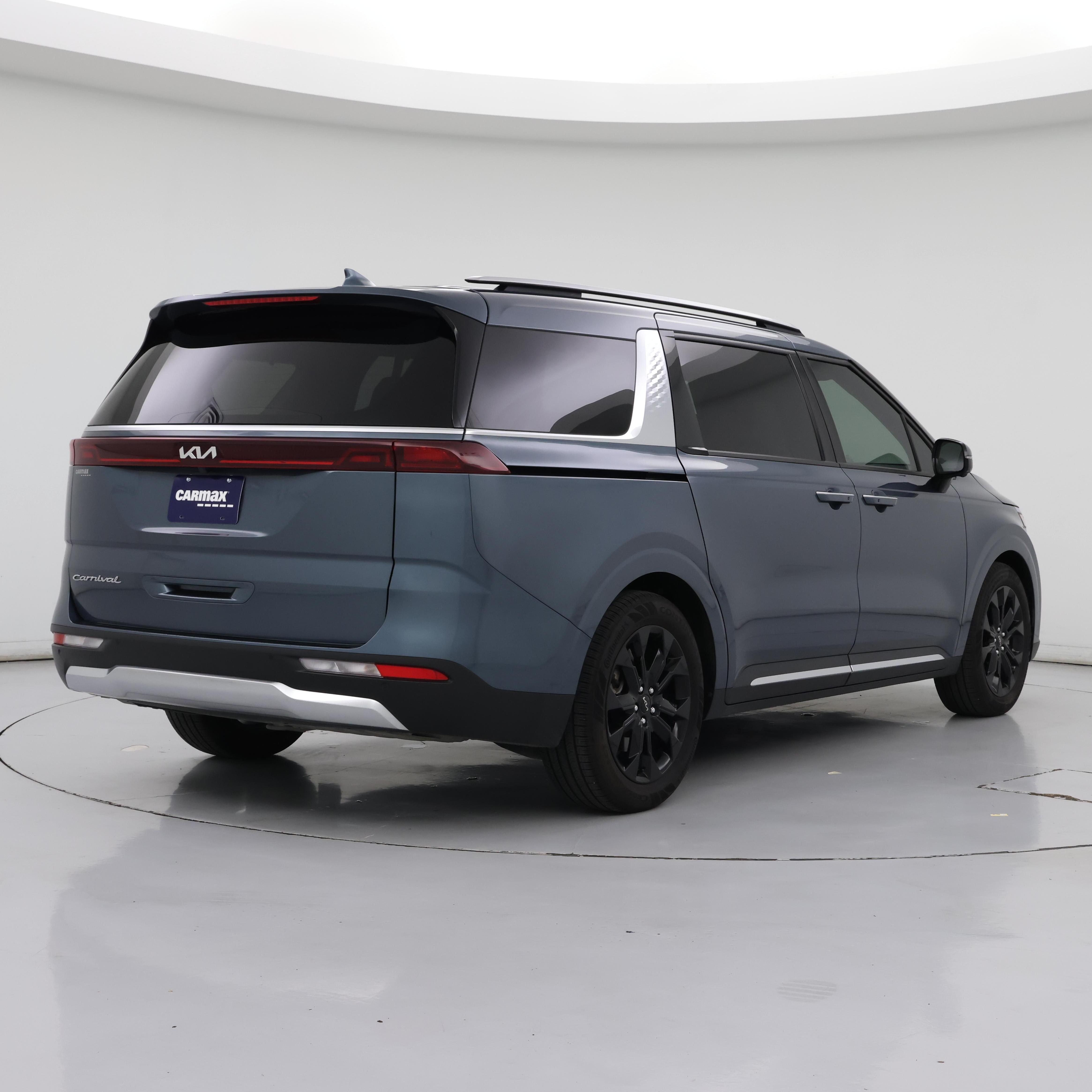 Thumbnail: 2022 Kia Carnival - 8