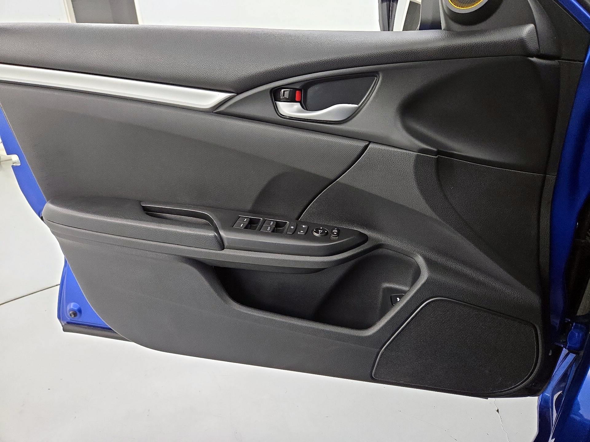 Thumbnail: 2019 Honda Civic - 12