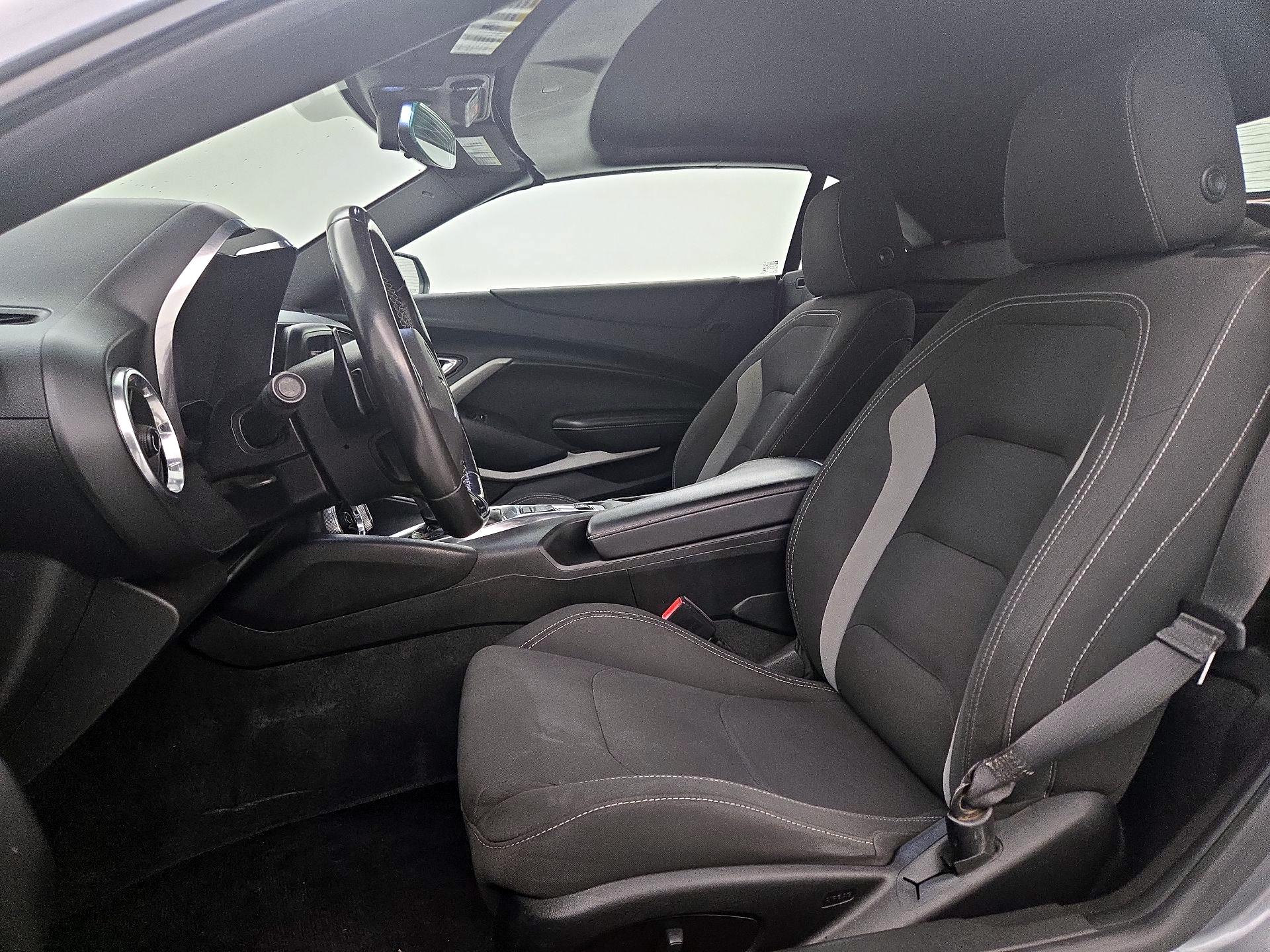 Thumbnail: 2020 Chevrolet Camaro - 11