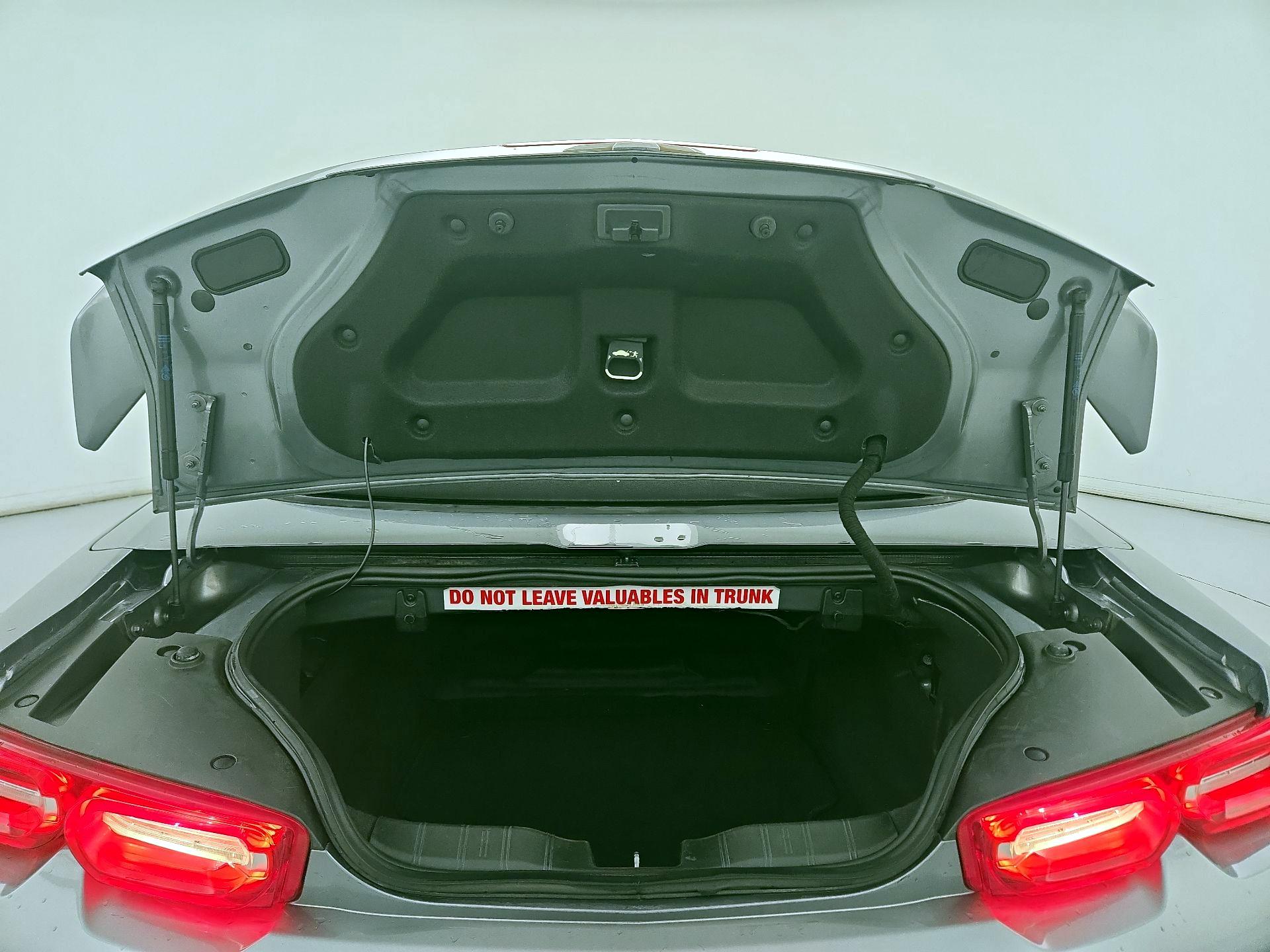 Thumbnail: 2020 Chevrolet Camaro - 19