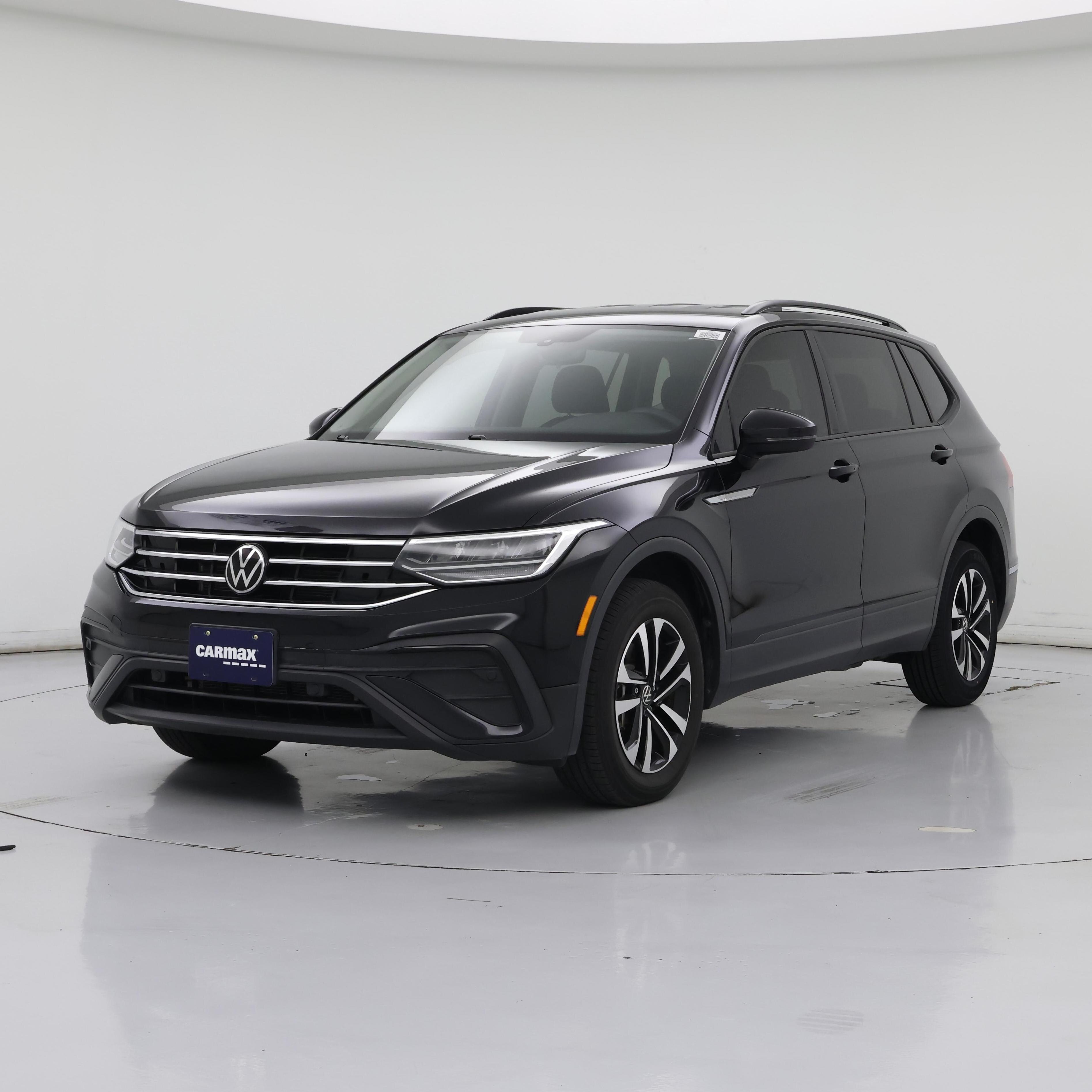 Thumbnail: 2023 Volkswagen Tiguan - 4