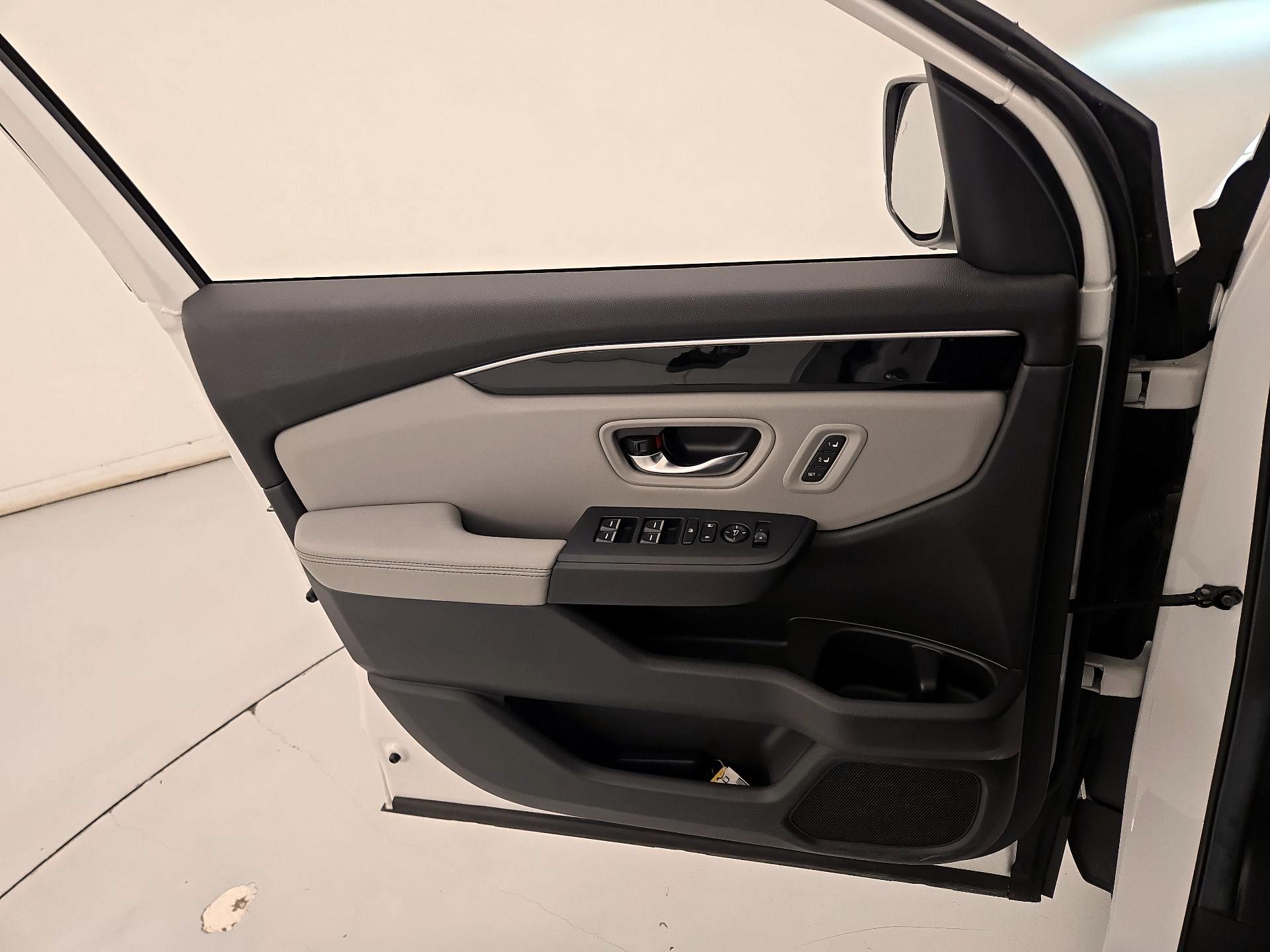 Thumbnail: 2025 Honda Pilot - 12