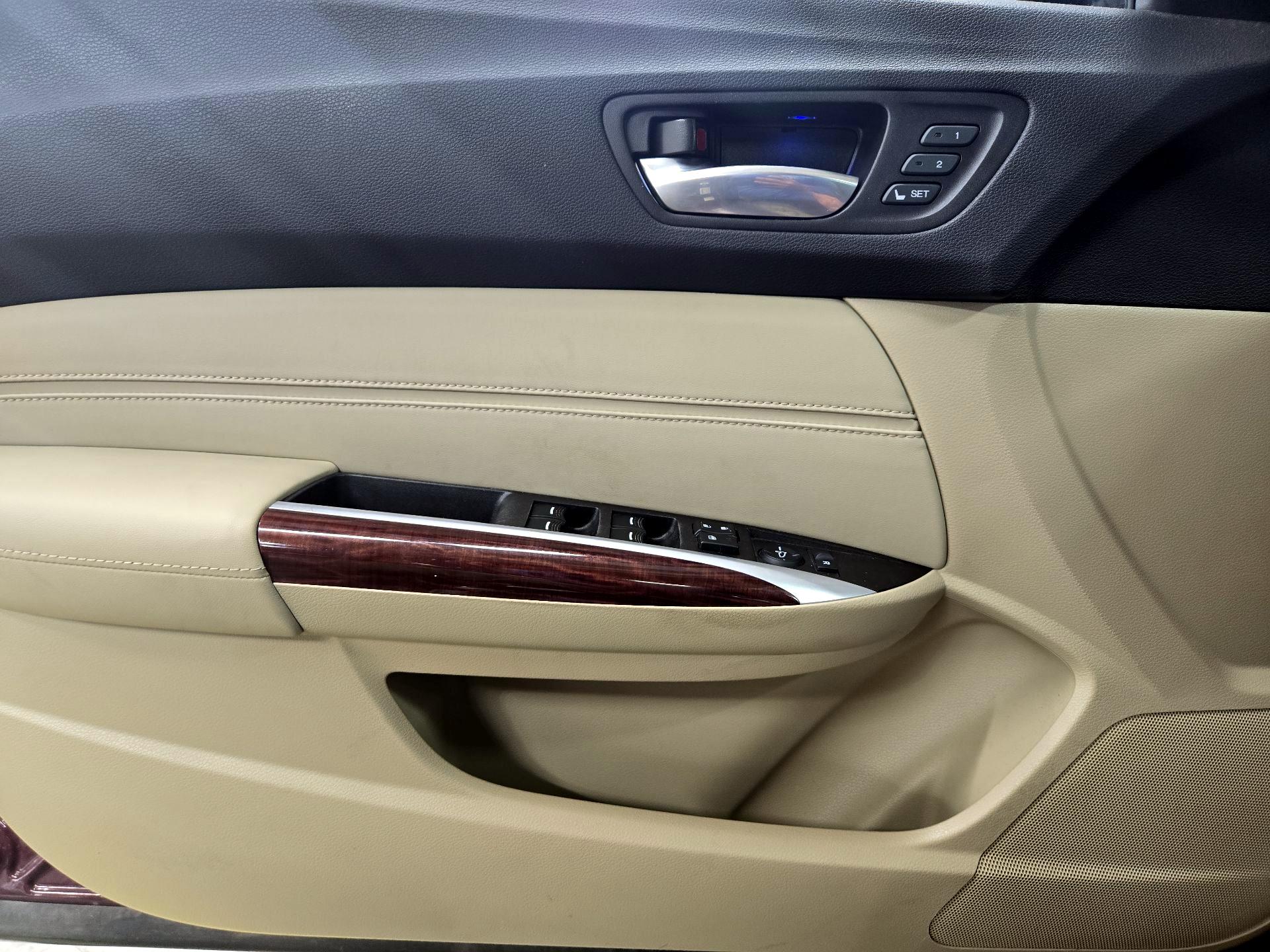 Thumbnail: 2016 Acura TLX - 12