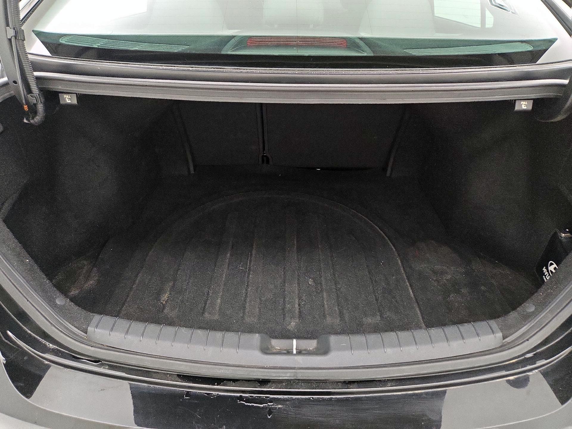 Thumbnail: 2017 Hyundai Elantra - 19