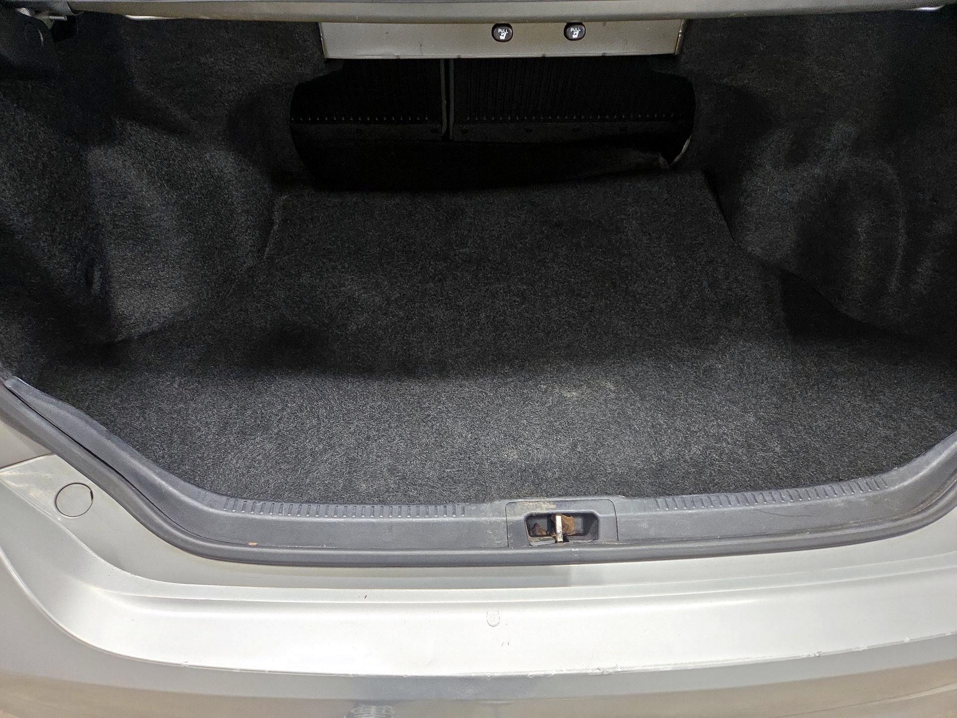 Thumbnail: 2016 Toyota Camry - 19