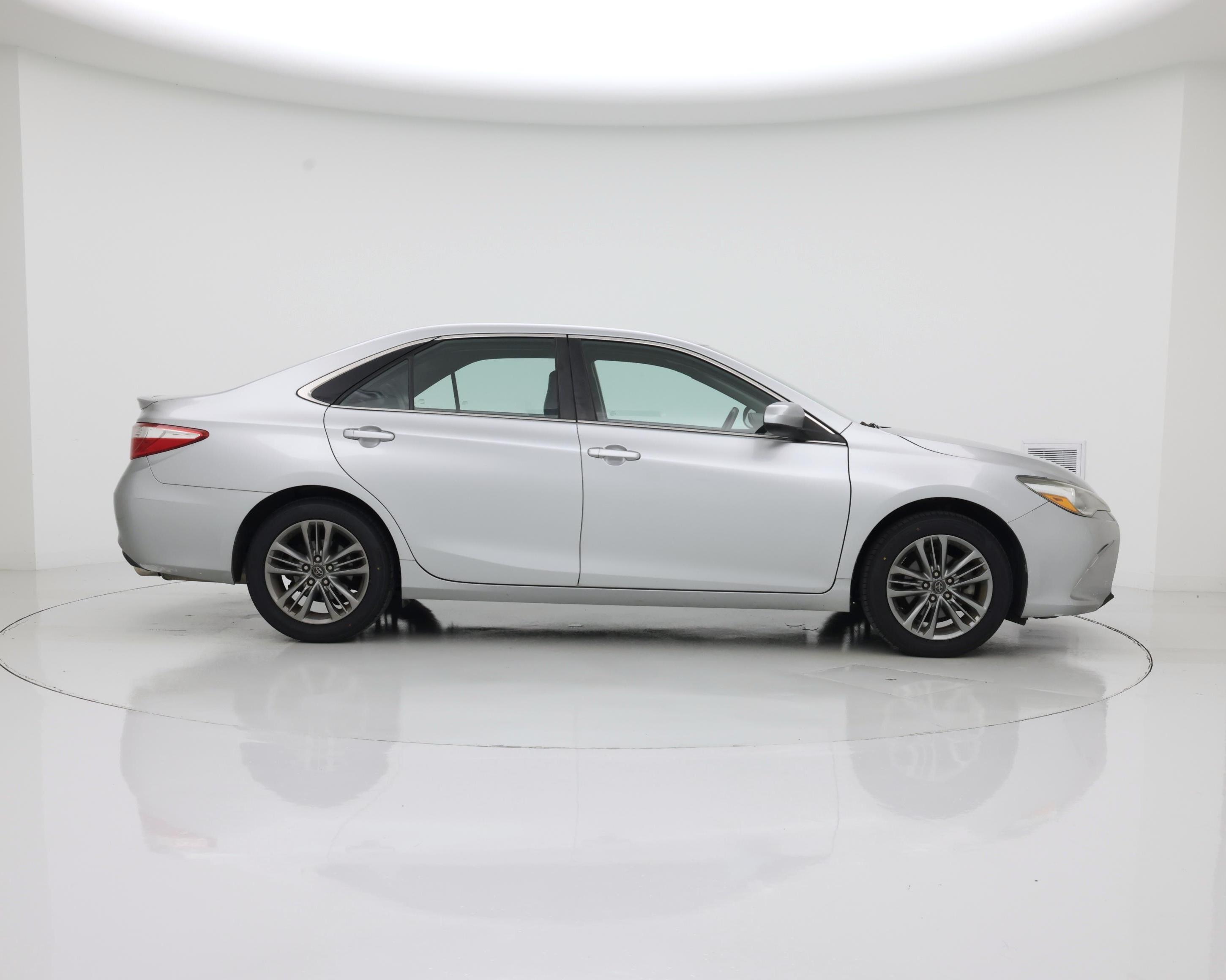 Thumbnail: 2016 Toyota Camry - 7