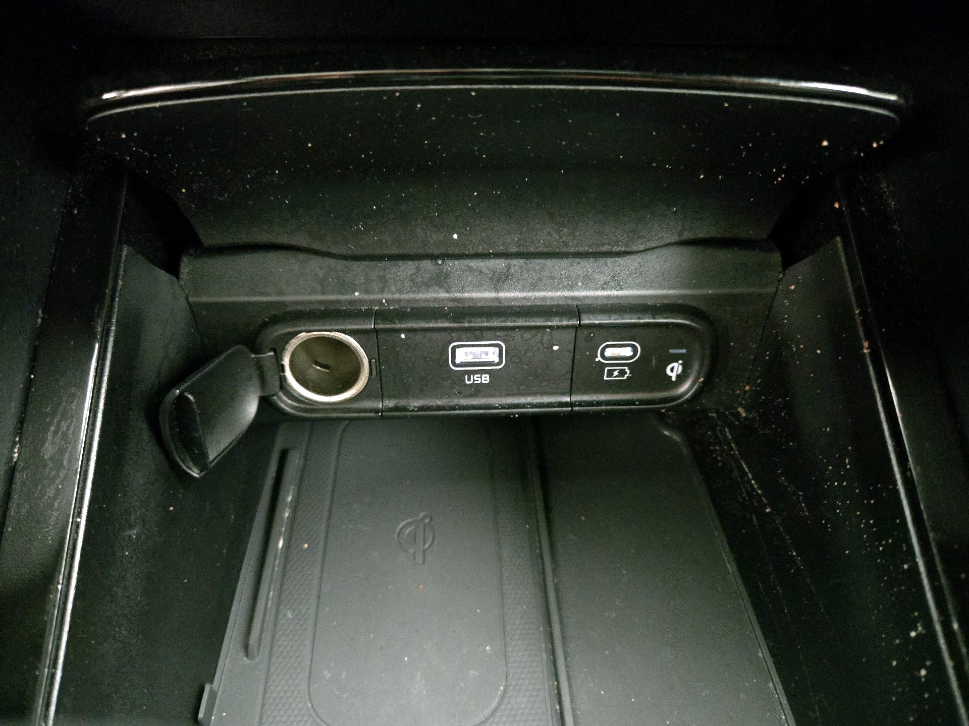 Thumbnail: 2023 Kia Telluride - 19