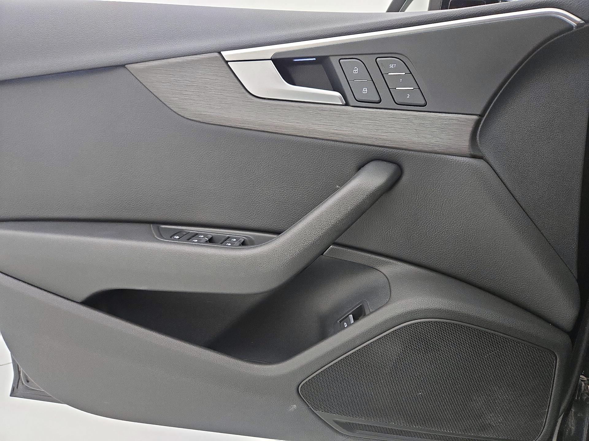 Thumbnail: 2019 Audi A4 - 12