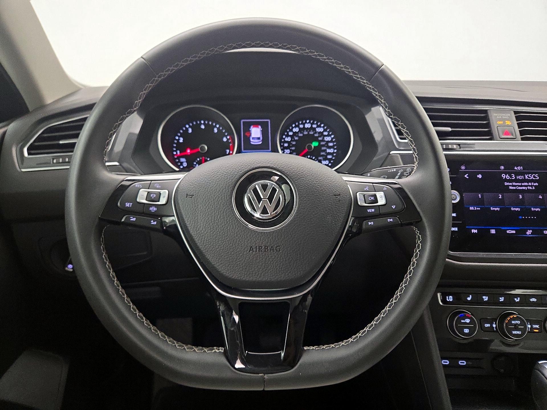 Thumbnail: 2021 Volkswagen Tiguan - 10