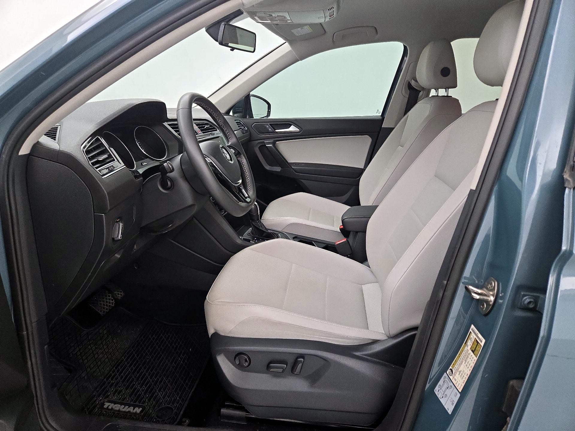 Thumbnail: 2021 Volkswagen Tiguan - 11