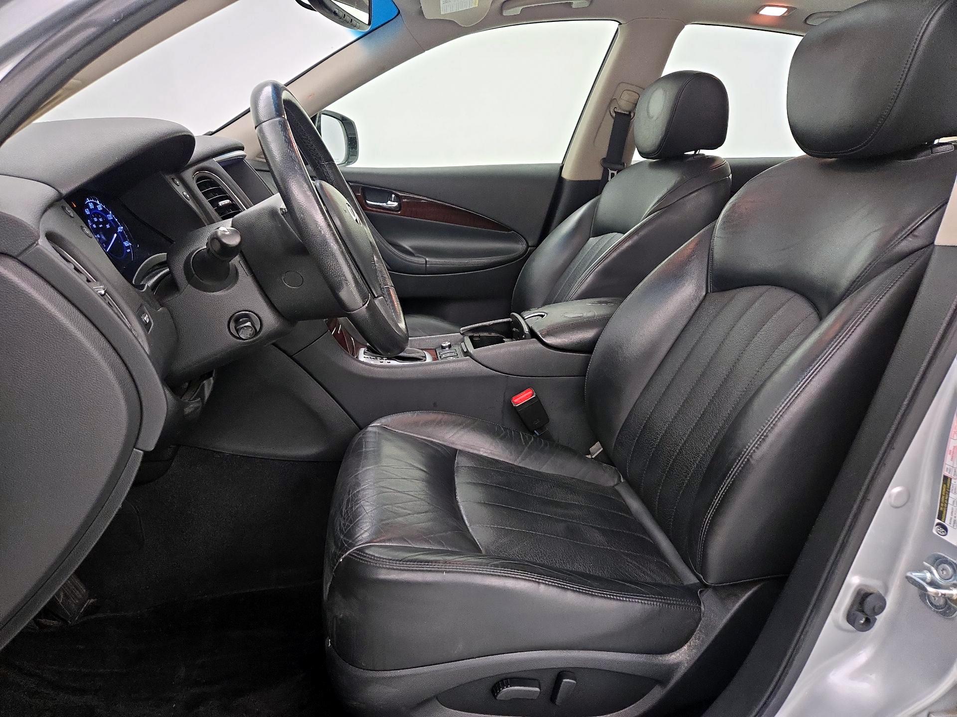 Thumbnail: 2017 INFINITI QX50 - 11