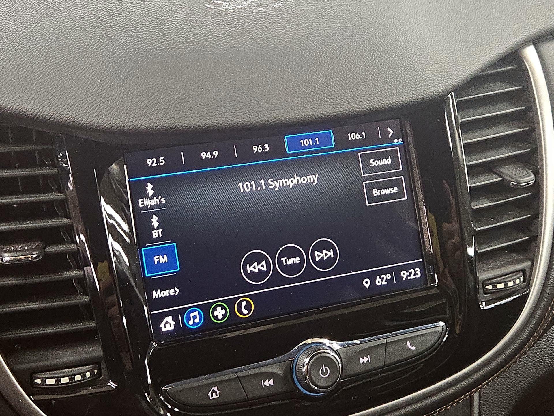 Thumbnail: 2018 Chevrolet Trax - 15