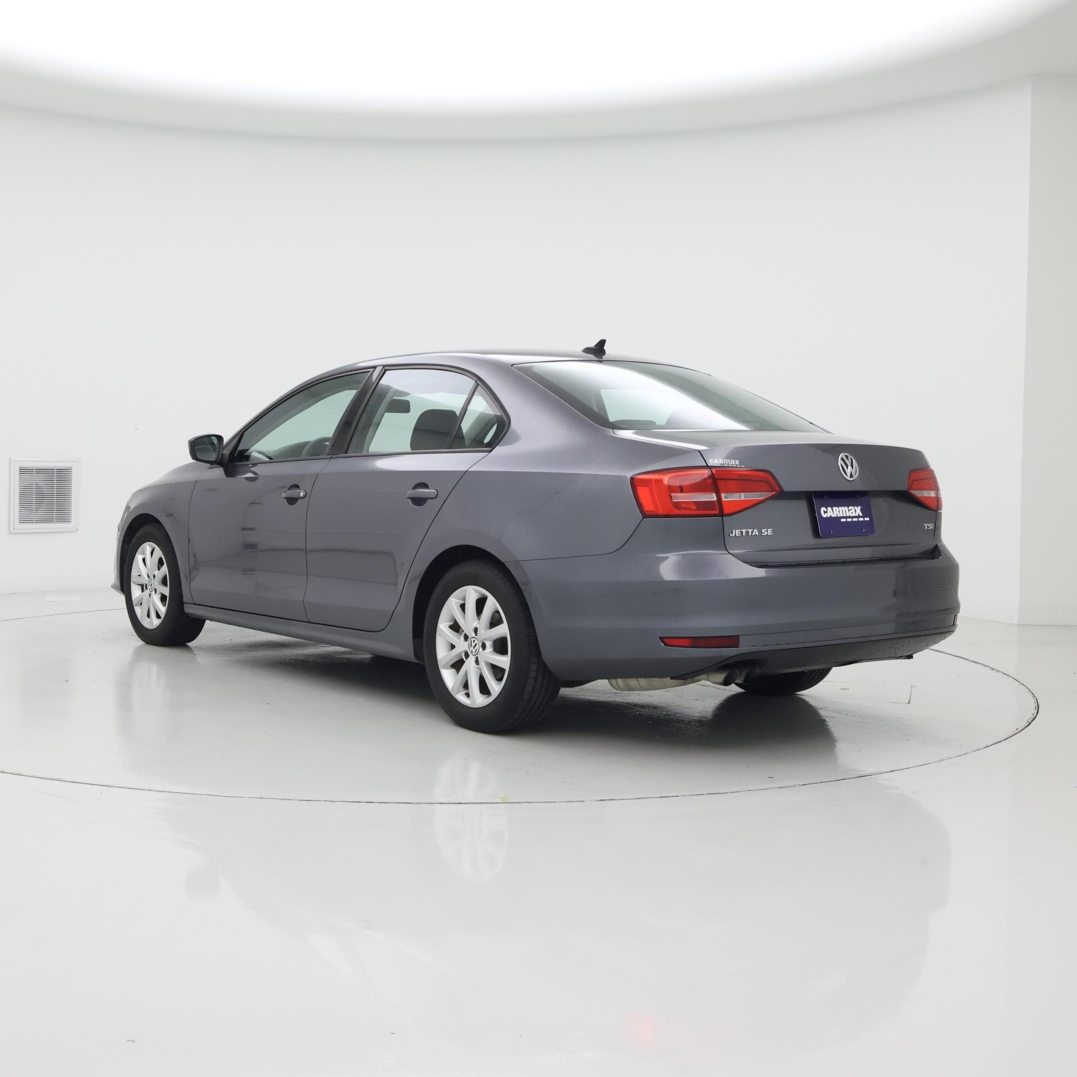 Thumbnail: 2015 Volkswagen Jetta - 2