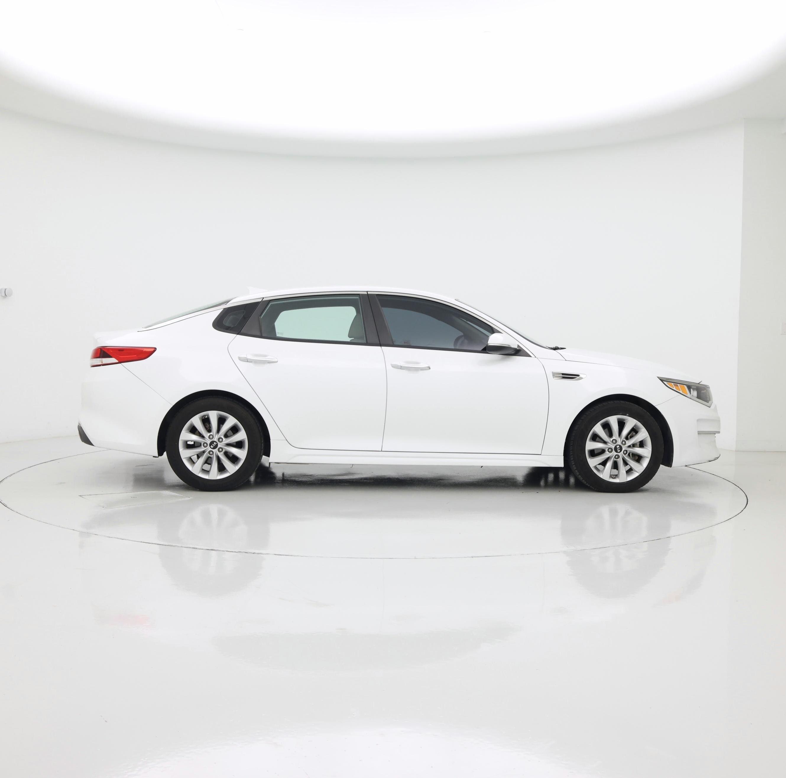 Thumbnail: 2018 Kia Optima - 7