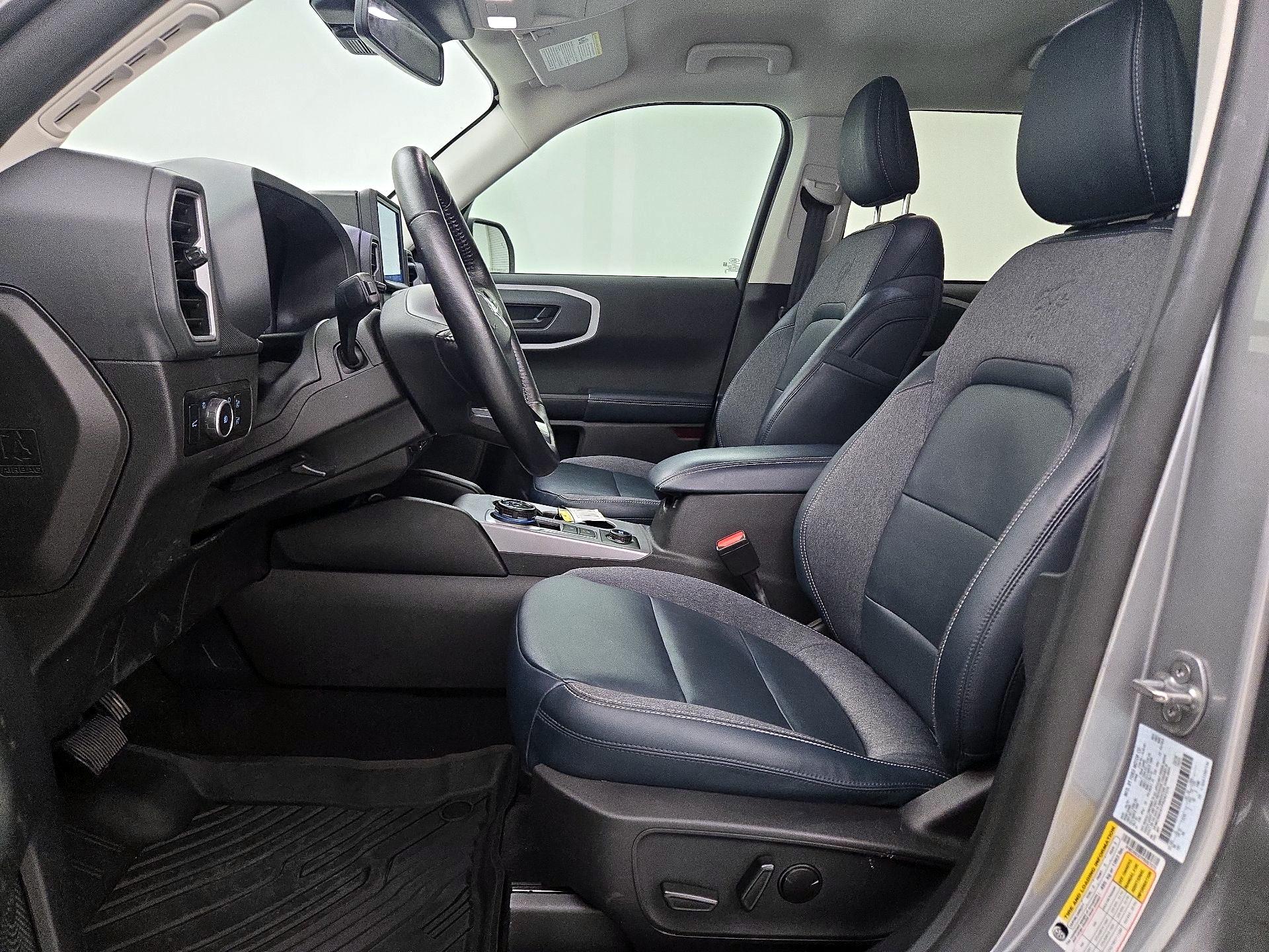 Thumbnail: 2023 Ford Bronco Sport - 11