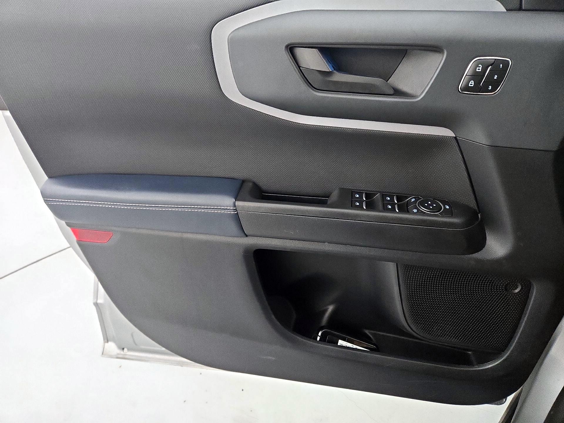 Thumbnail: 2023 Ford Bronco Sport - 12