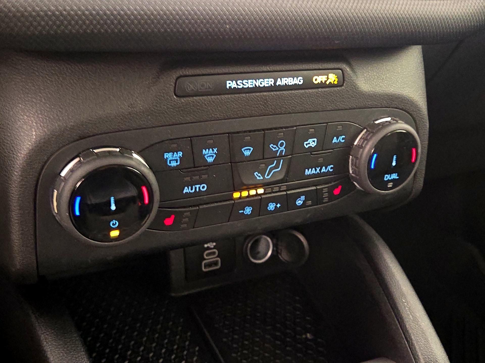 Thumbnail: 2023 Ford Bronco Sport - 16