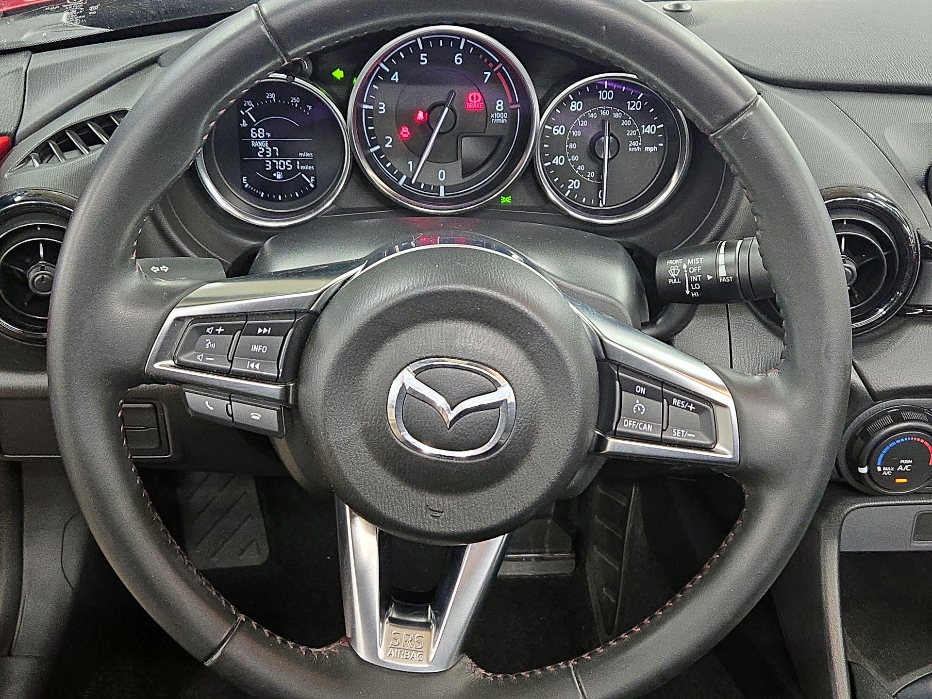 Thumbnail: 2016 Mazda MX-5 Miata - 10