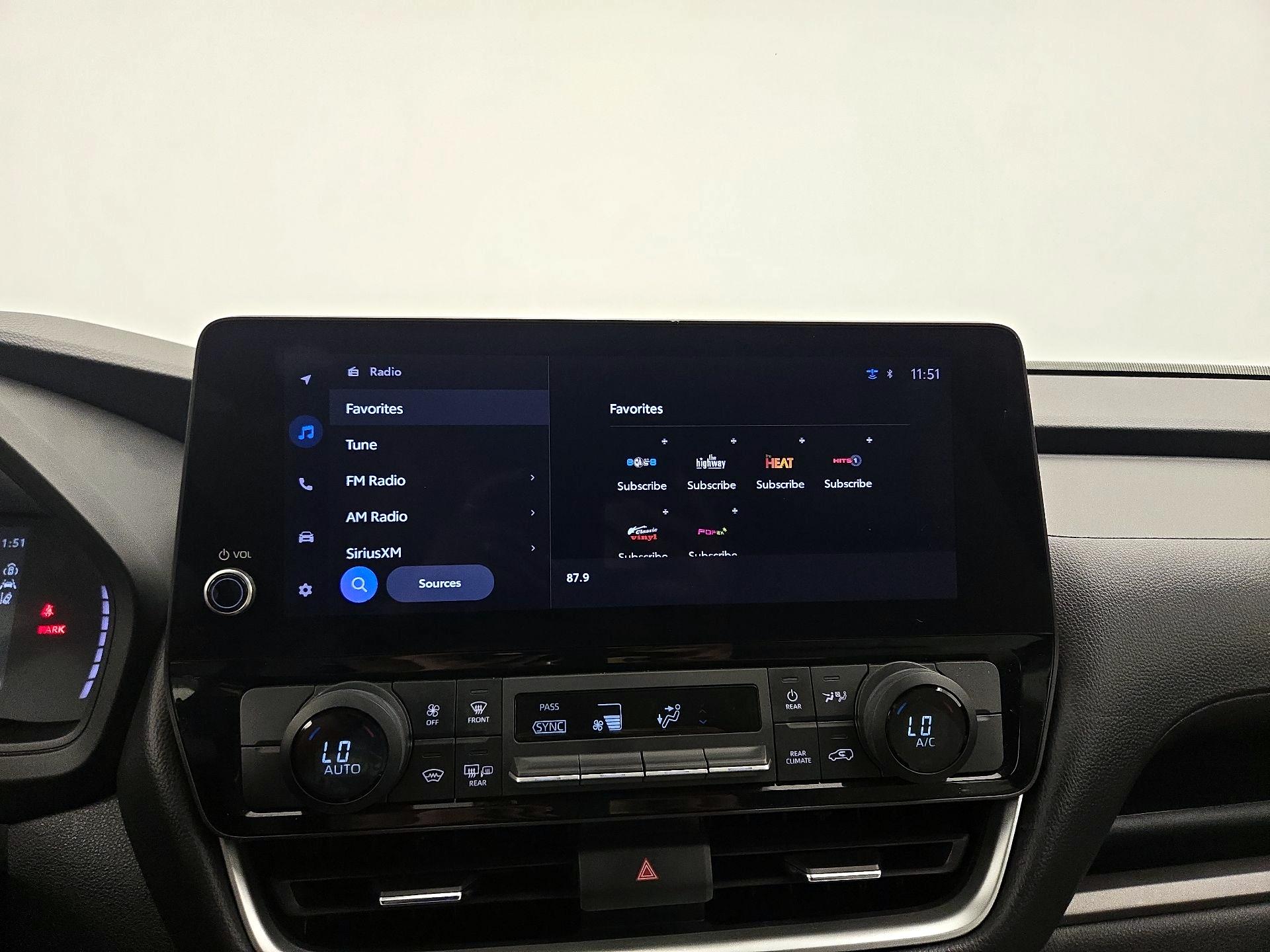 Thumbnail: 2025 Toyota Grand Highlander - 16