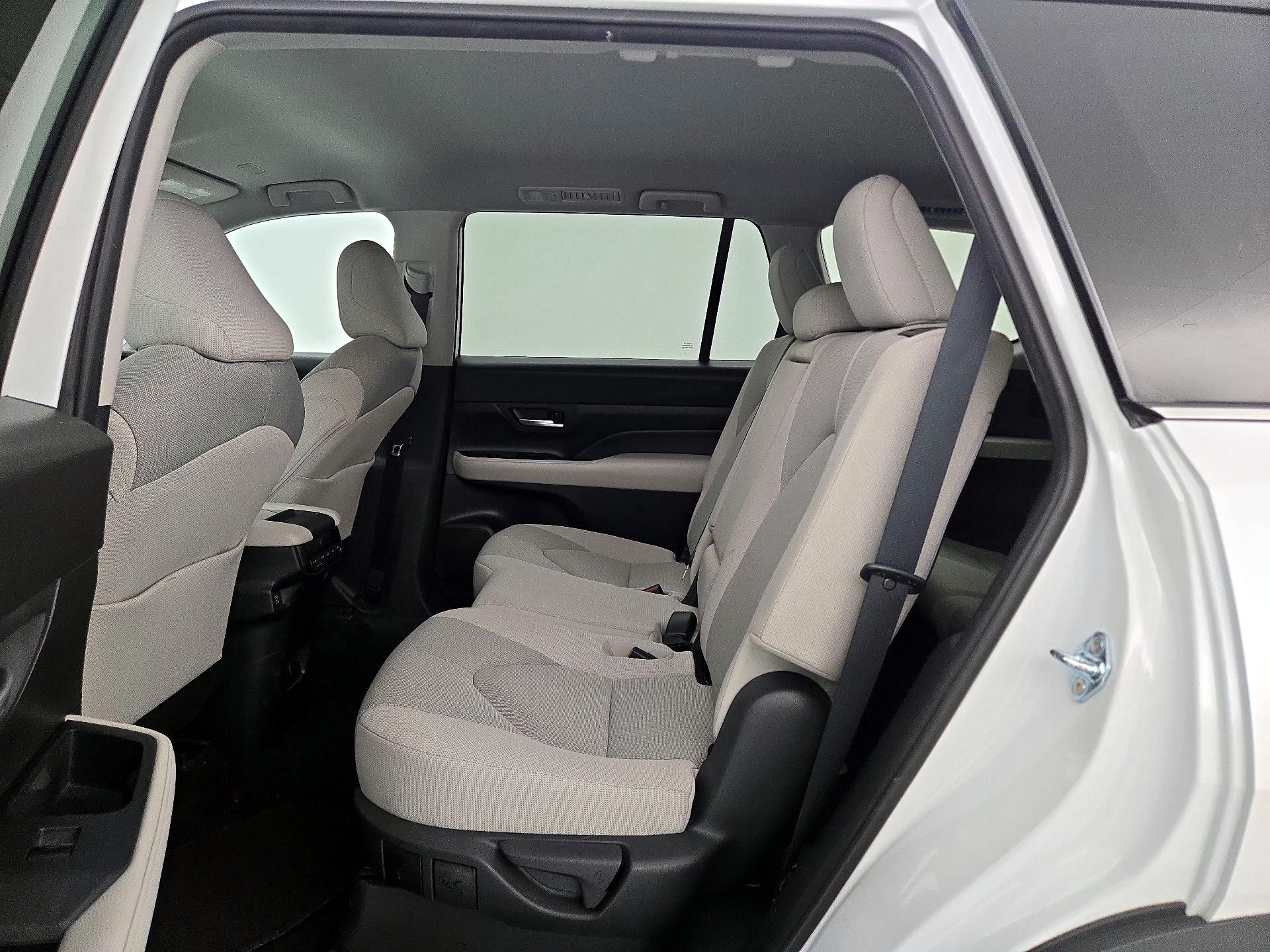 Thumbnail: 2025 Toyota Grand Highlander - 20