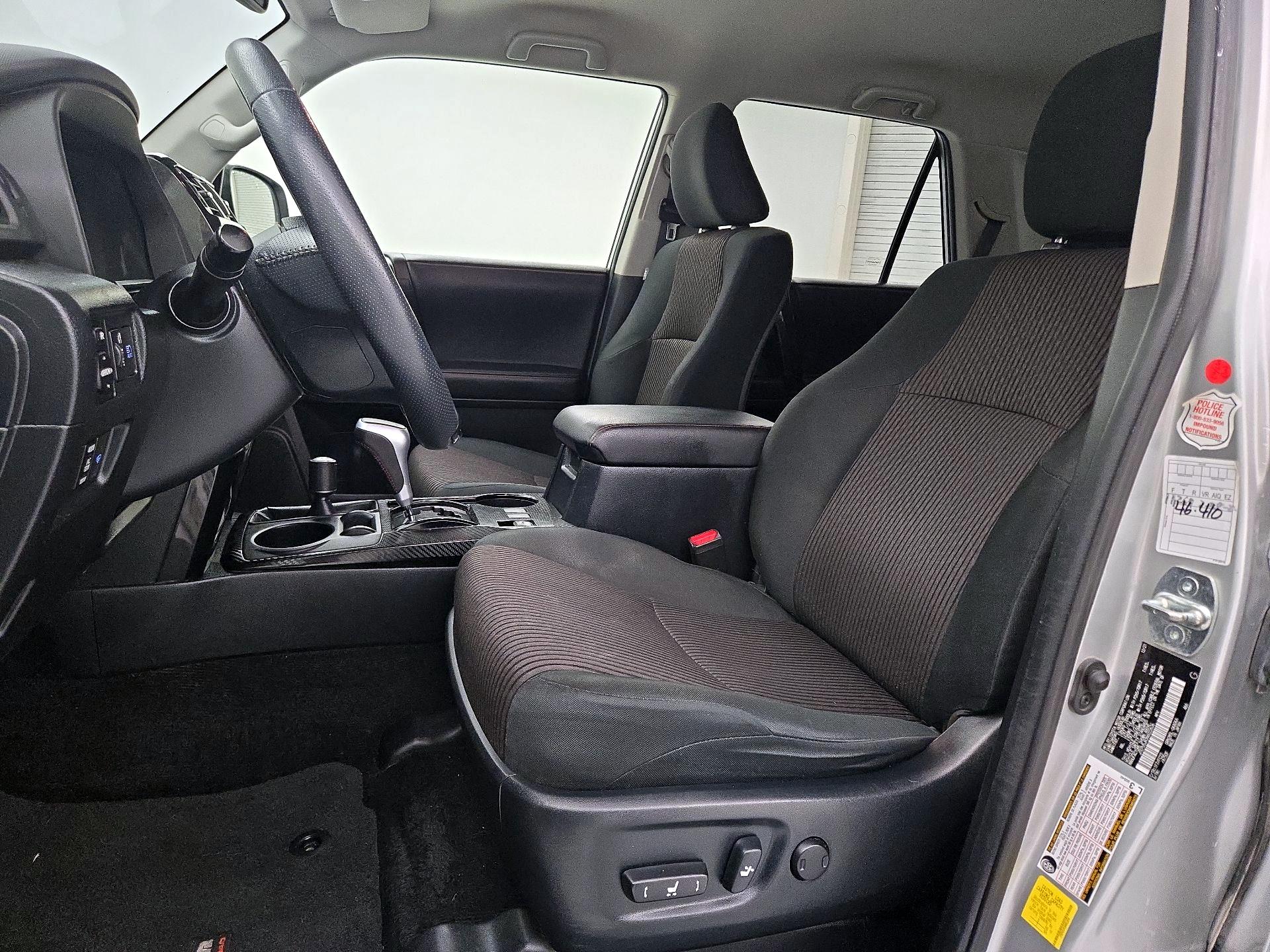 Thumbnail: 2022 Toyota 4Runner - 11