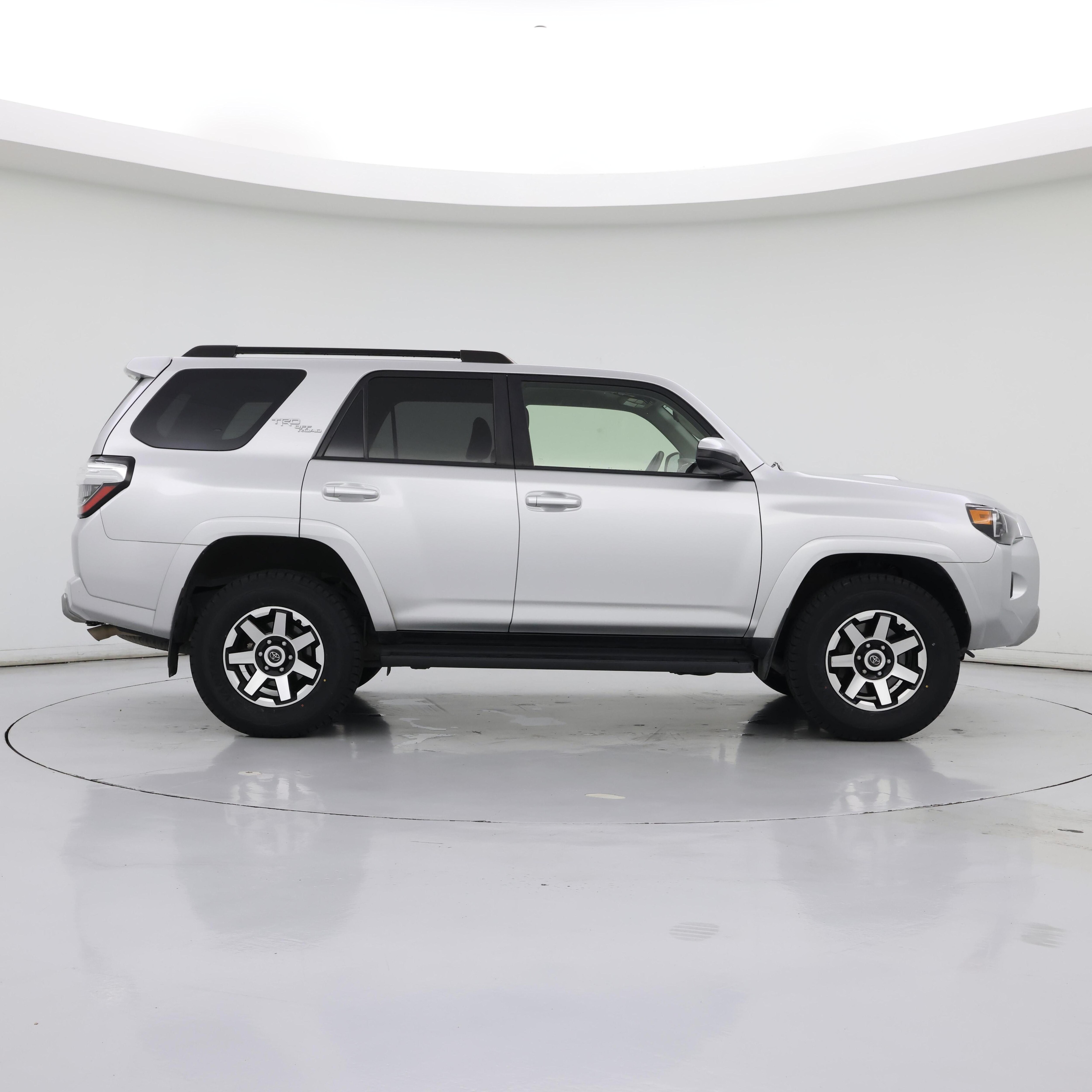 Thumbnail: 2022 Toyota 4Runner - 7