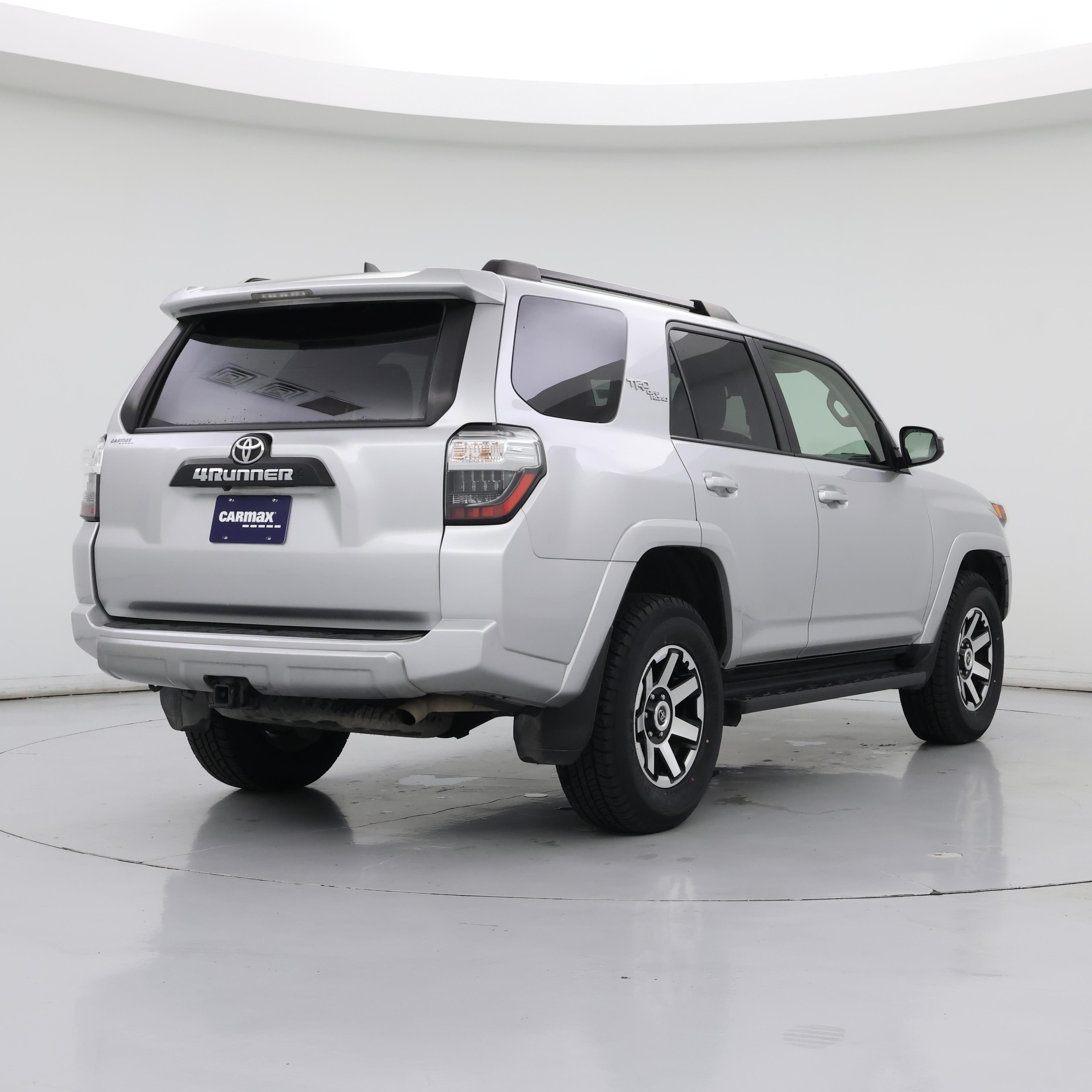 Thumbnail: 2022 Toyota 4Runner - 8