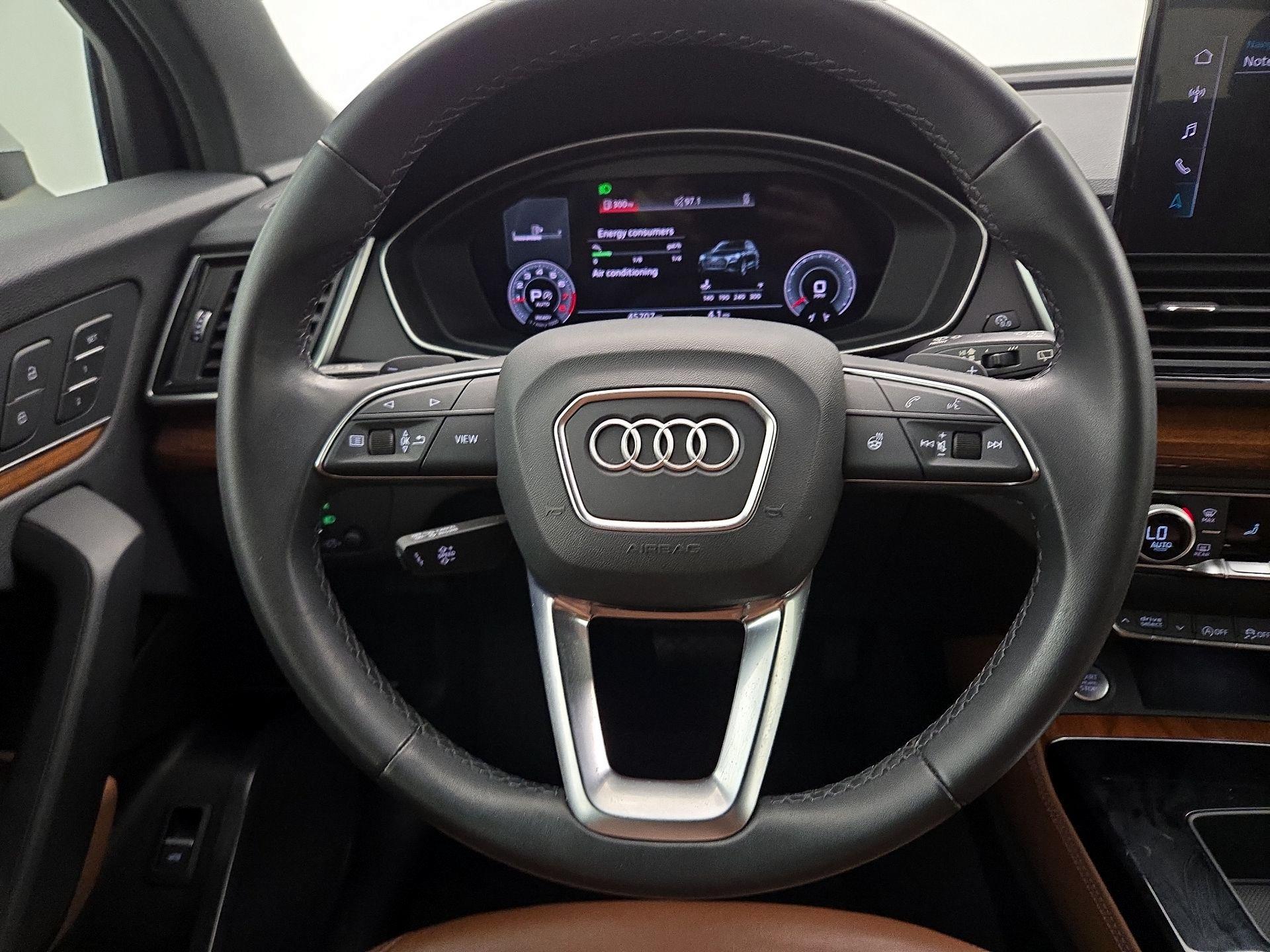 Thumbnail: 2022 Audi Q5 - 10