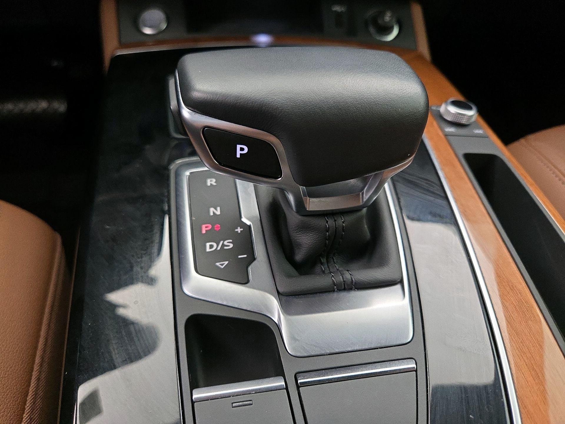 Thumbnail: 2022 Audi Q5 - 17