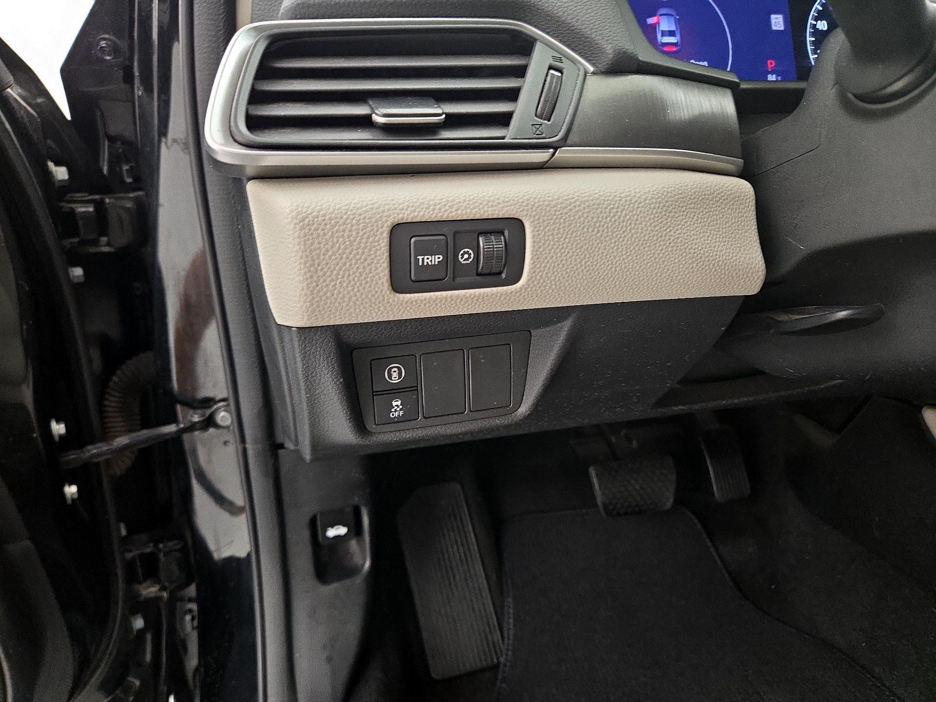 Thumbnail: 2018 Honda Accord - 13