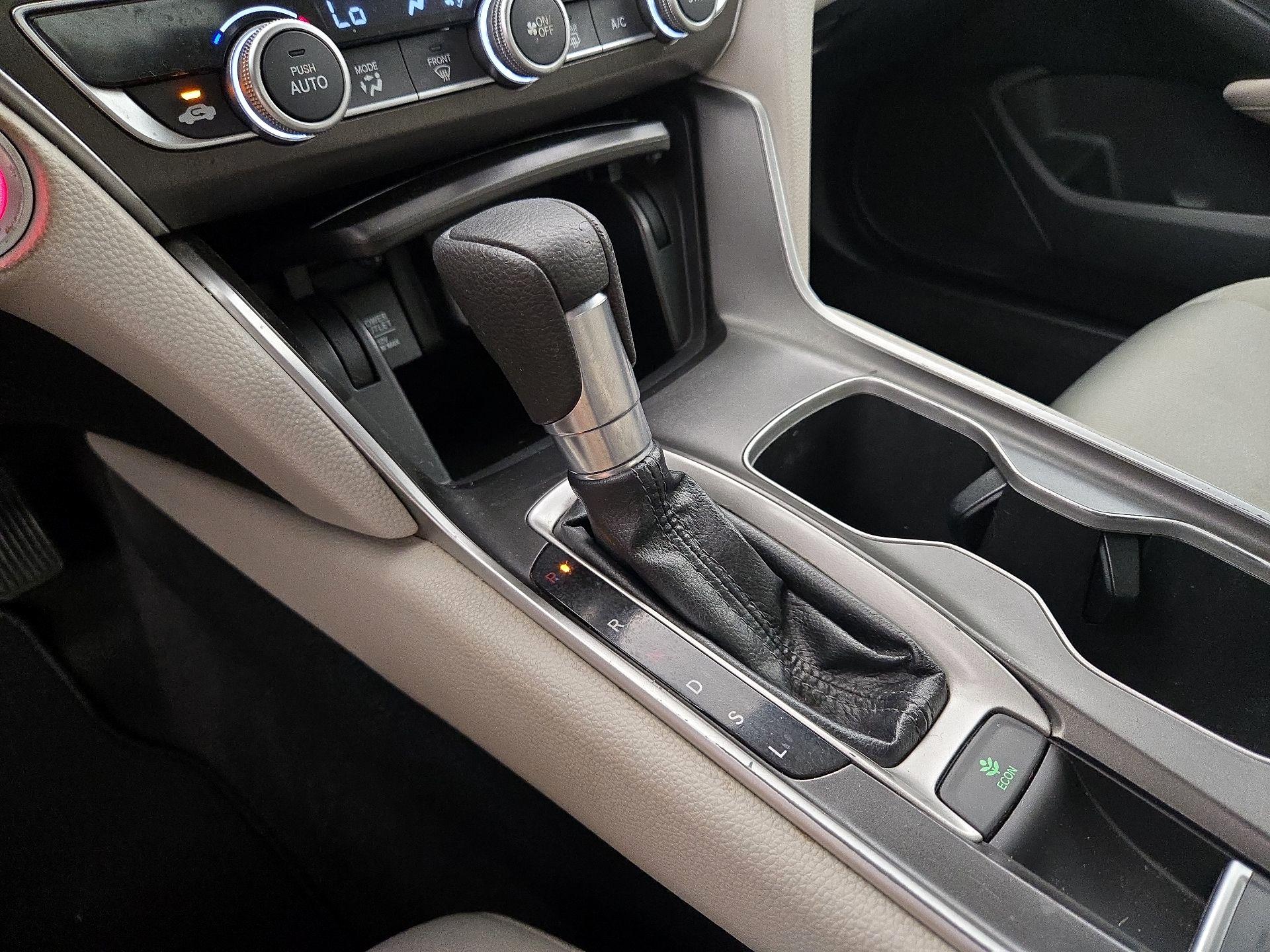 Thumbnail: 2018 Honda Accord - 17