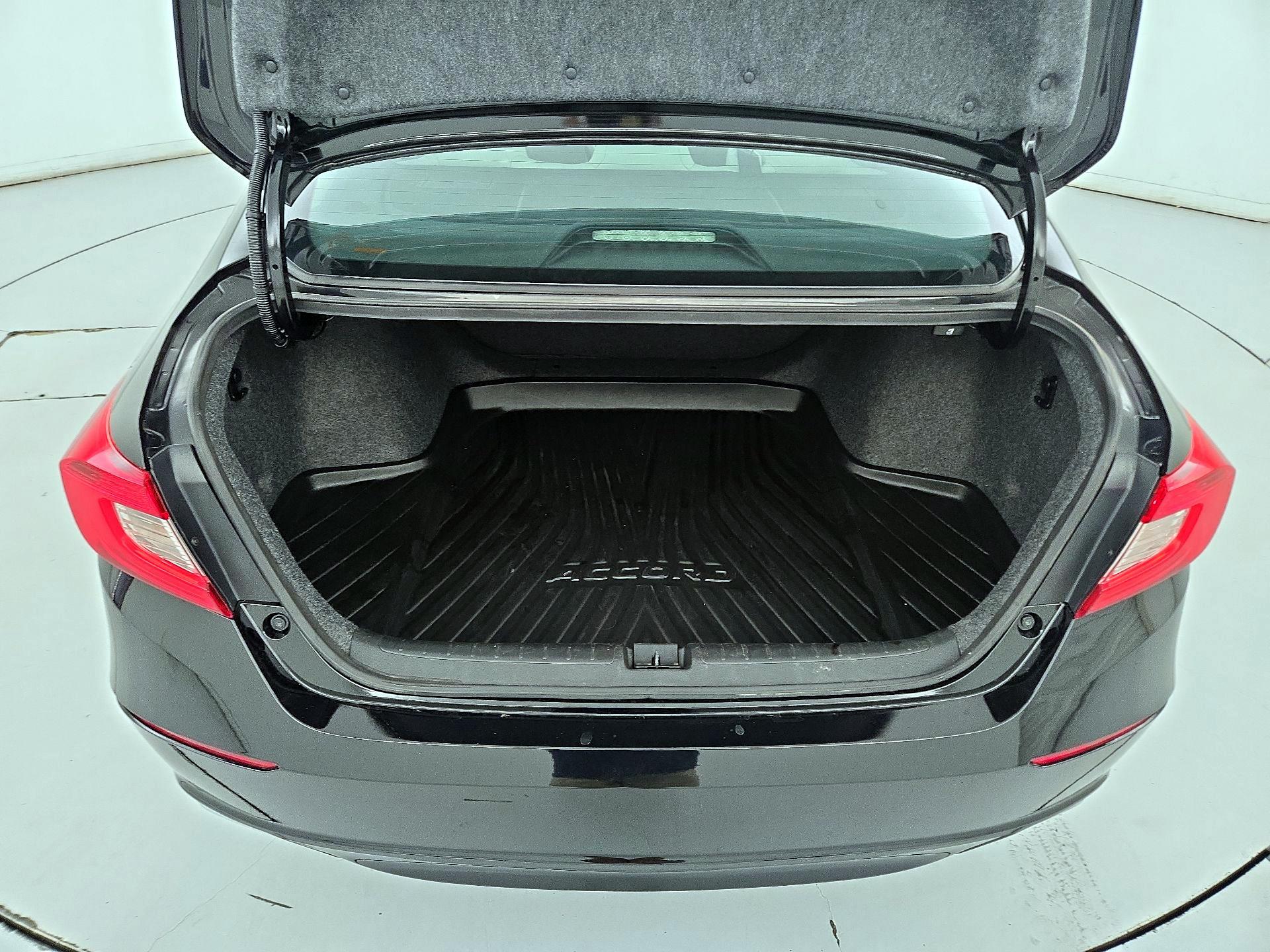 Thumbnail: 2018 Honda Accord - 20