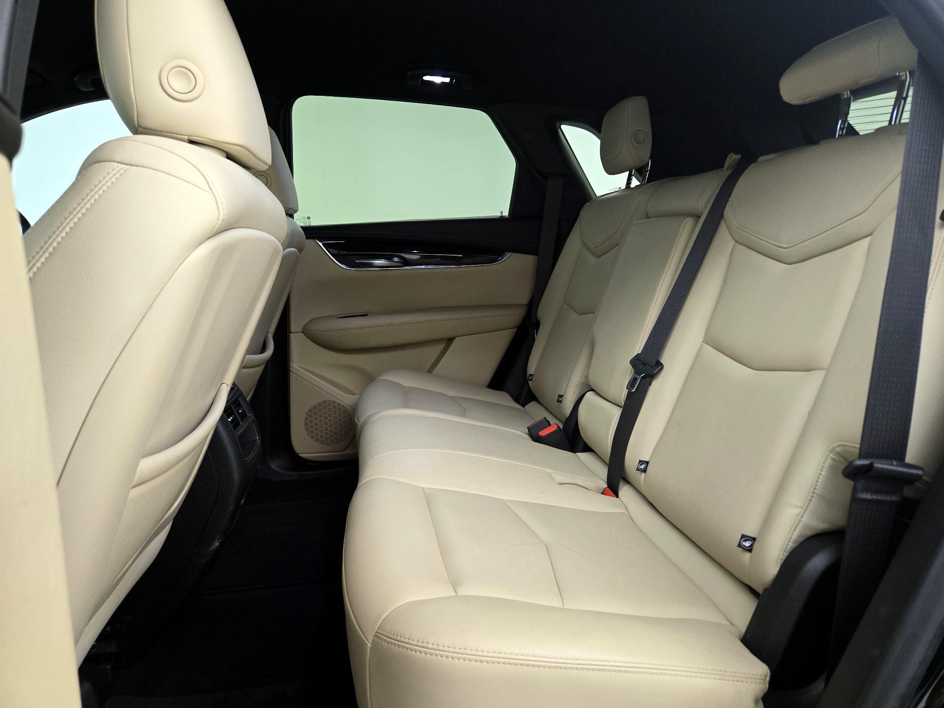 Thumbnail: 2018 Cadillac XT5 - 19