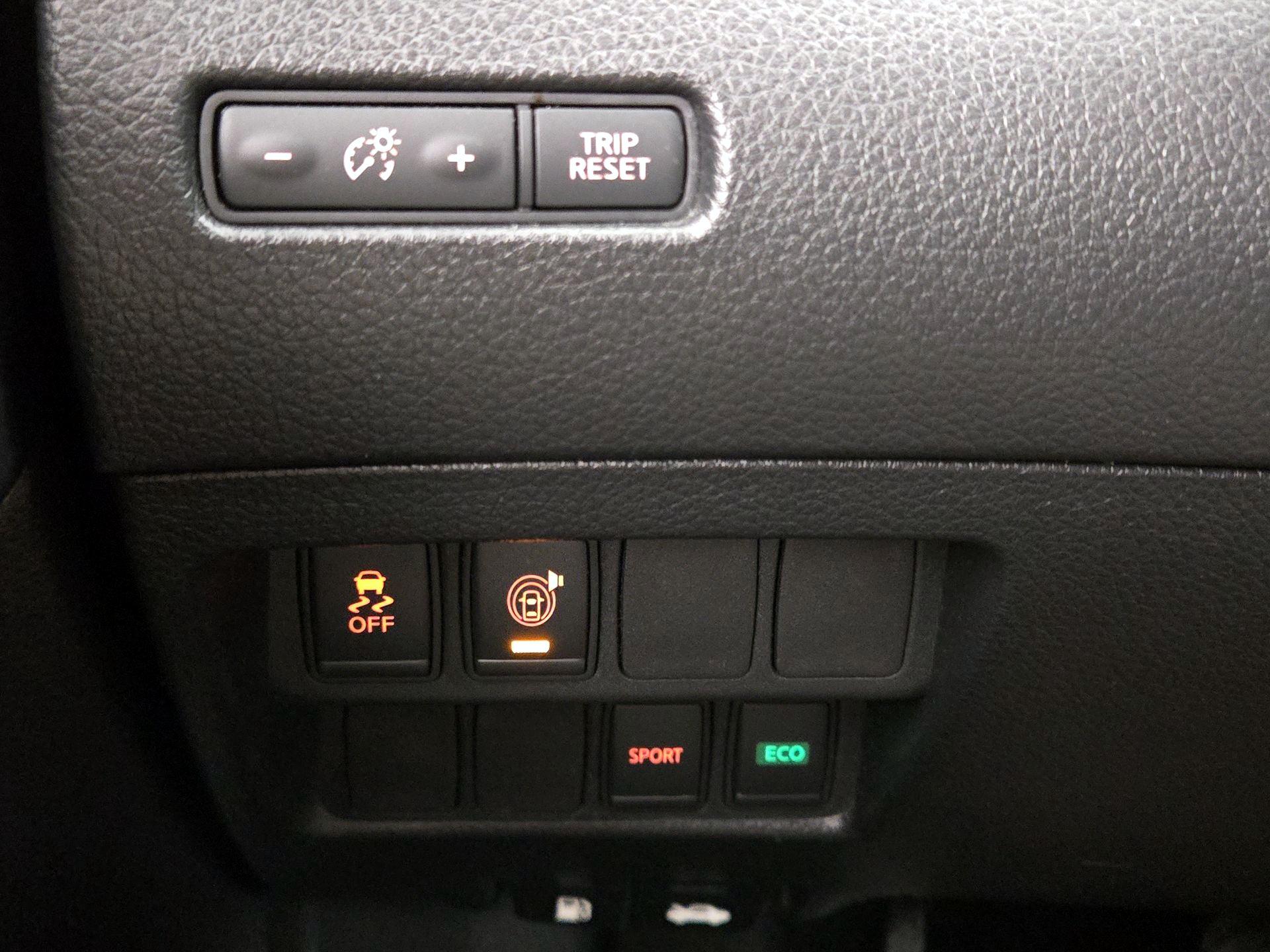 Thumbnail: 2017 Nissan Rogue - 13