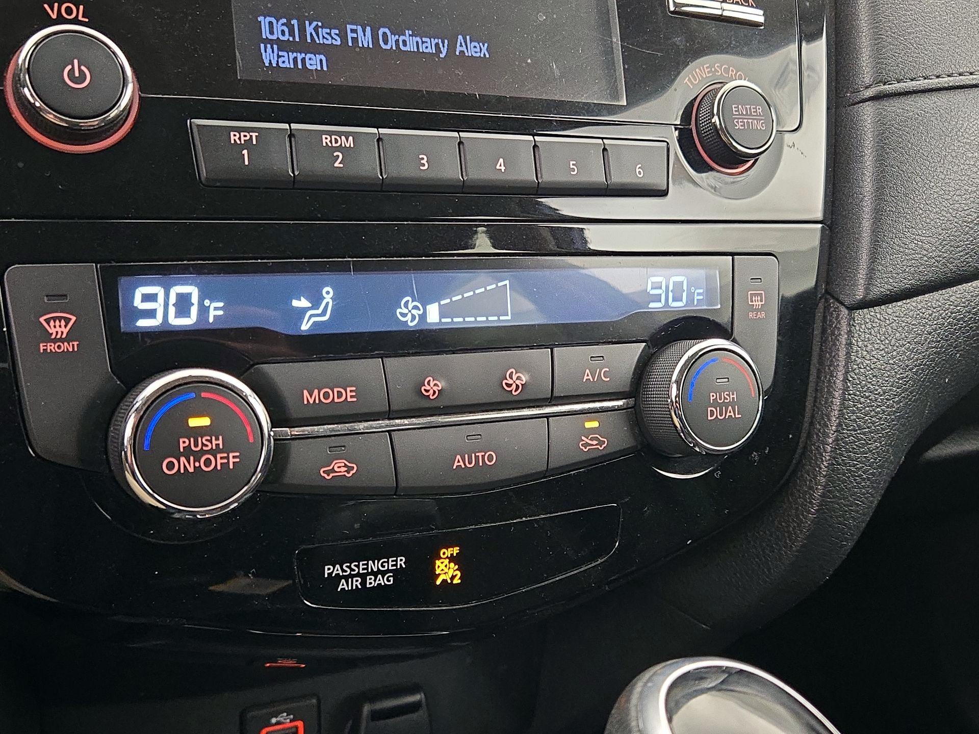 Thumbnail: 2017 Nissan Rogue - 16