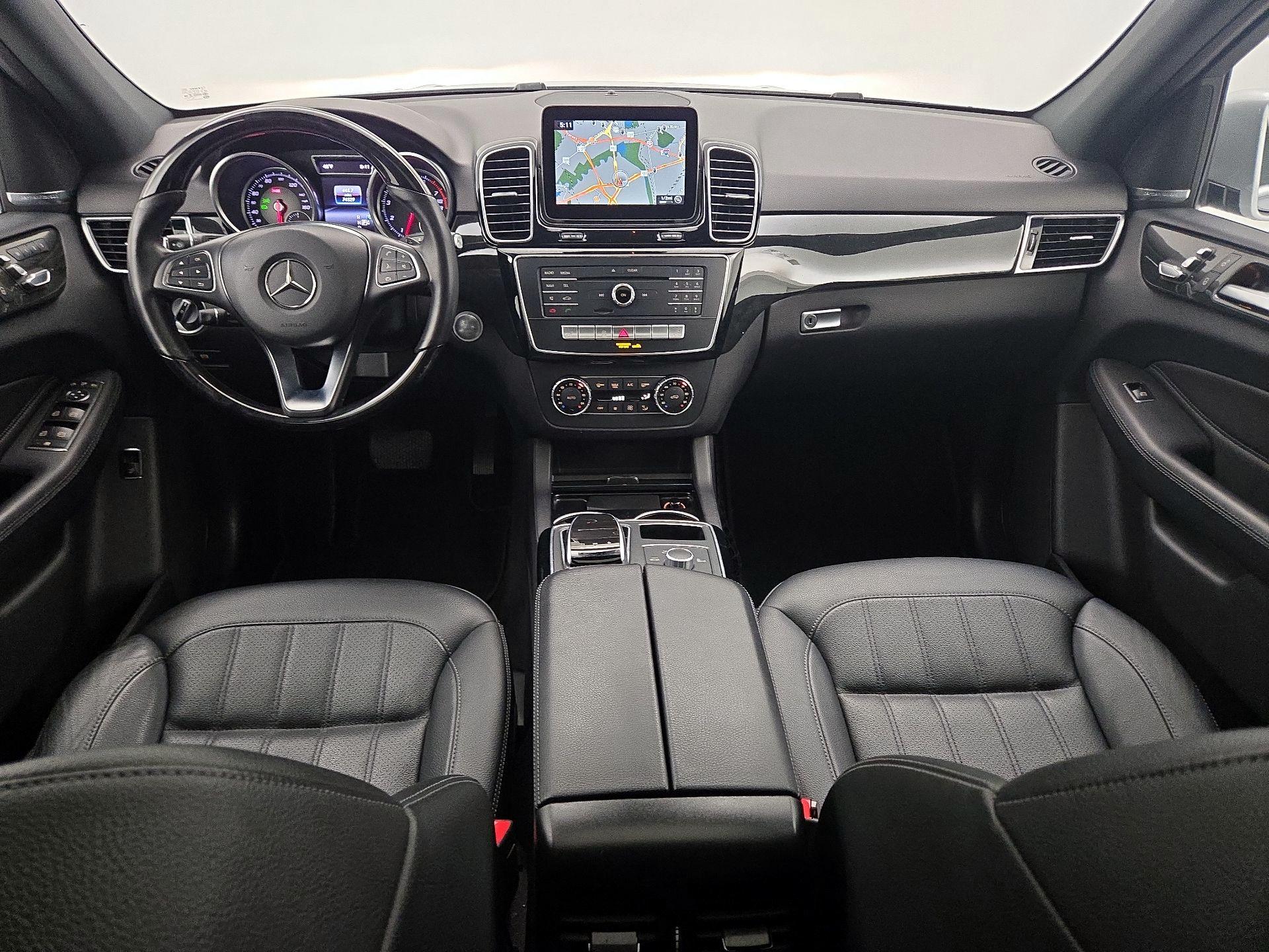 Thumbnail: 2017 Mercedes-Benz GLE - 9