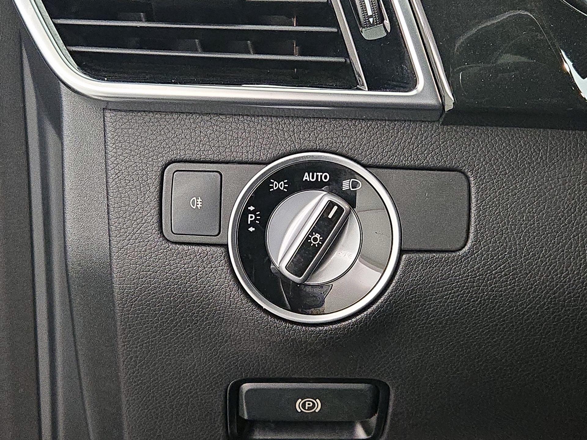 Thumbnail: 2017 Mercedes-Benz GLE - 13