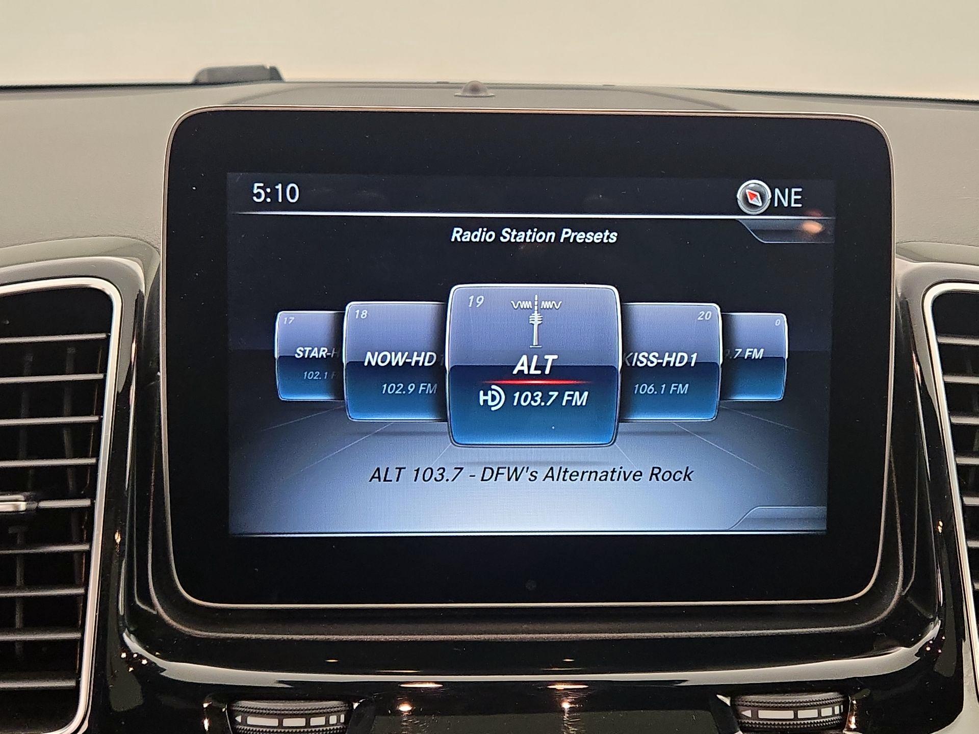 Thumbnail: 2017 Mercedes-Benz GLE - 16