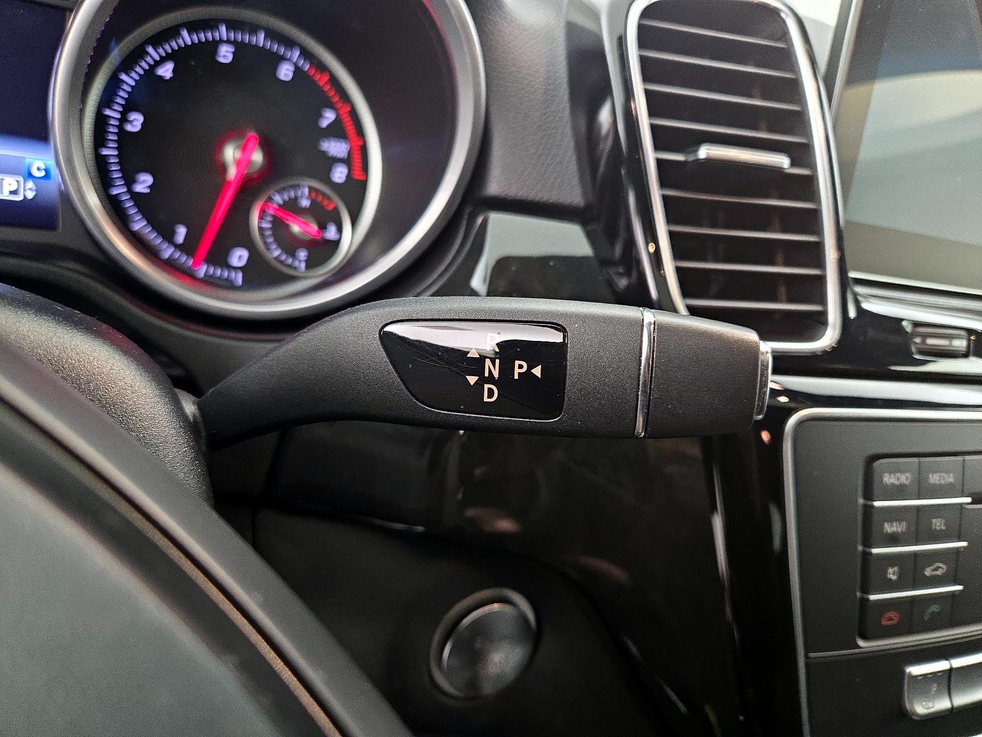 Thumbnail: 2017 Mercedes-Benz GLE - 18