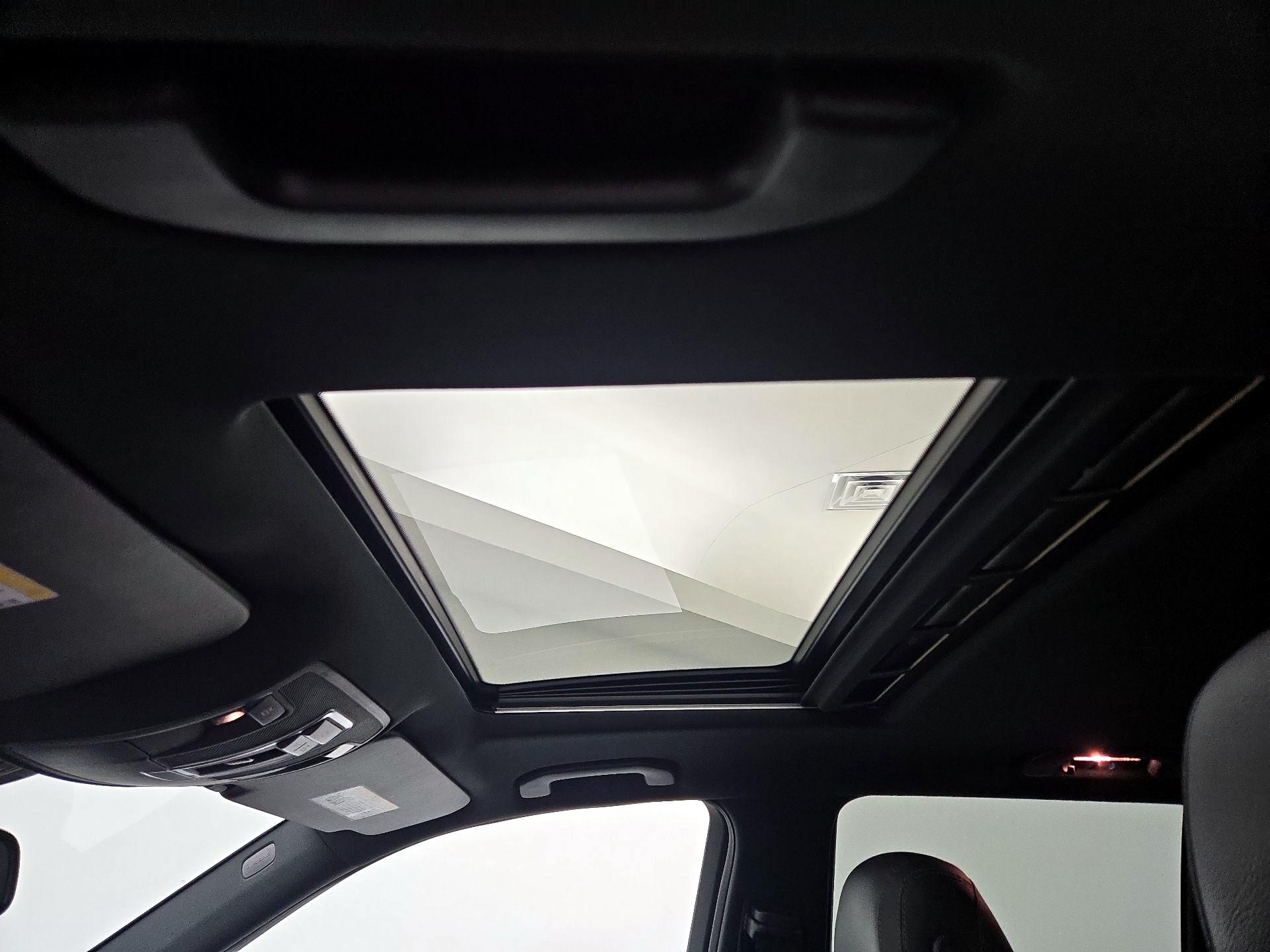 Thumbnail: 2017 Mercedes-Benz GLE - 20