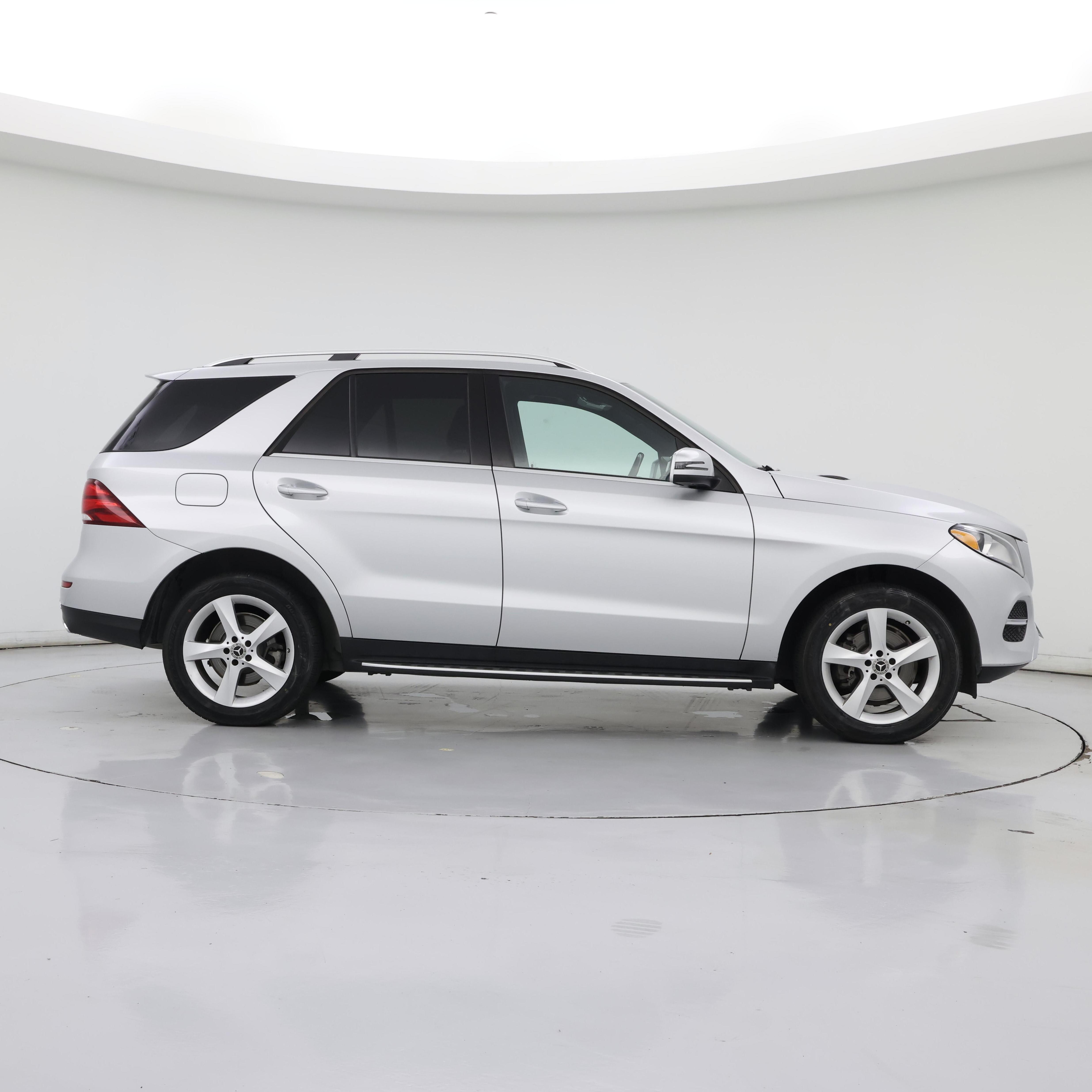 Thumbnail: 2017 Mercedes-Benz GLE - 7