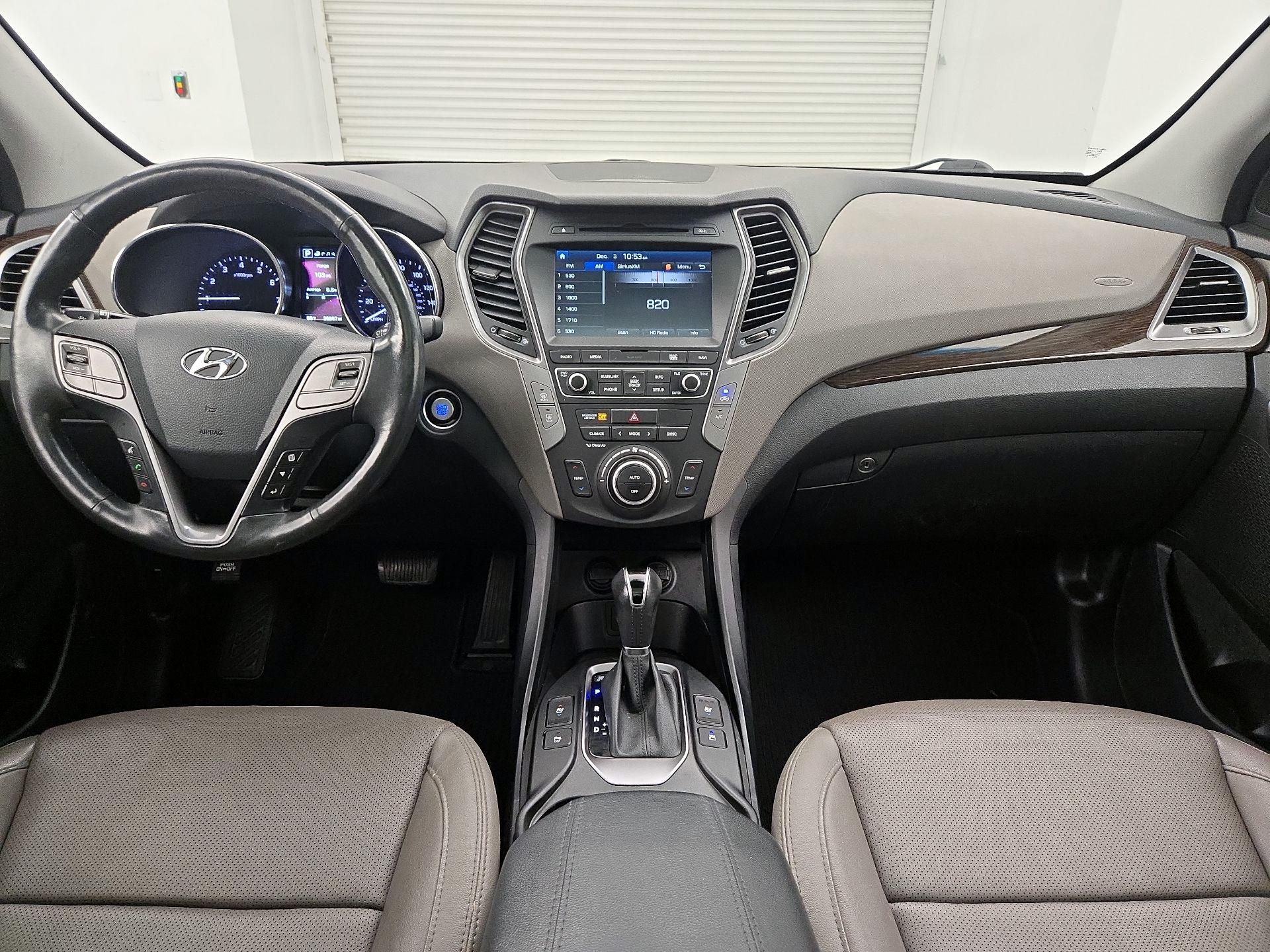 Thumbnail: 2017 Hyundai Santa Fe - 9