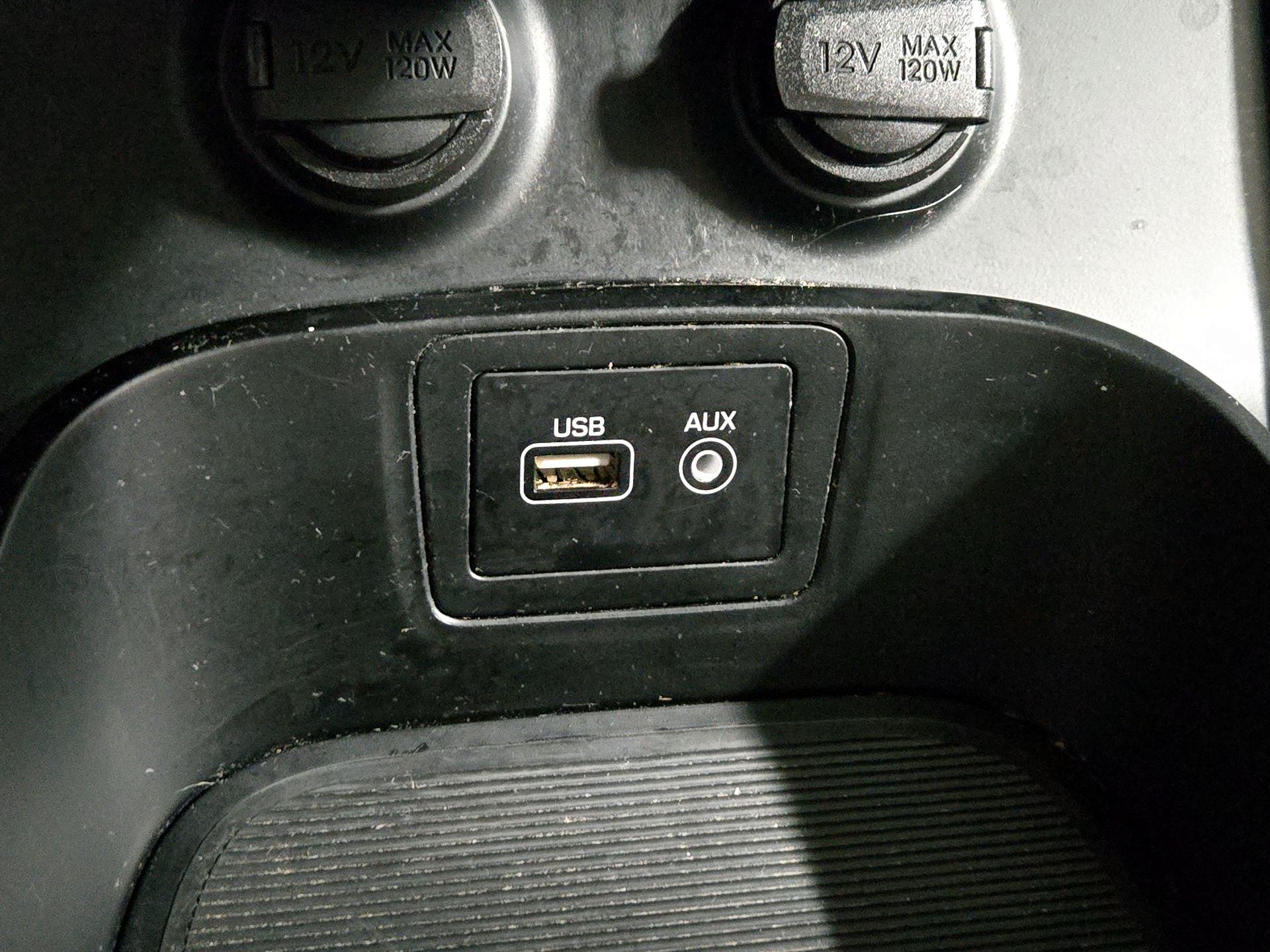 Thumbnail: 2017 Hyundai Santa Fe - 19