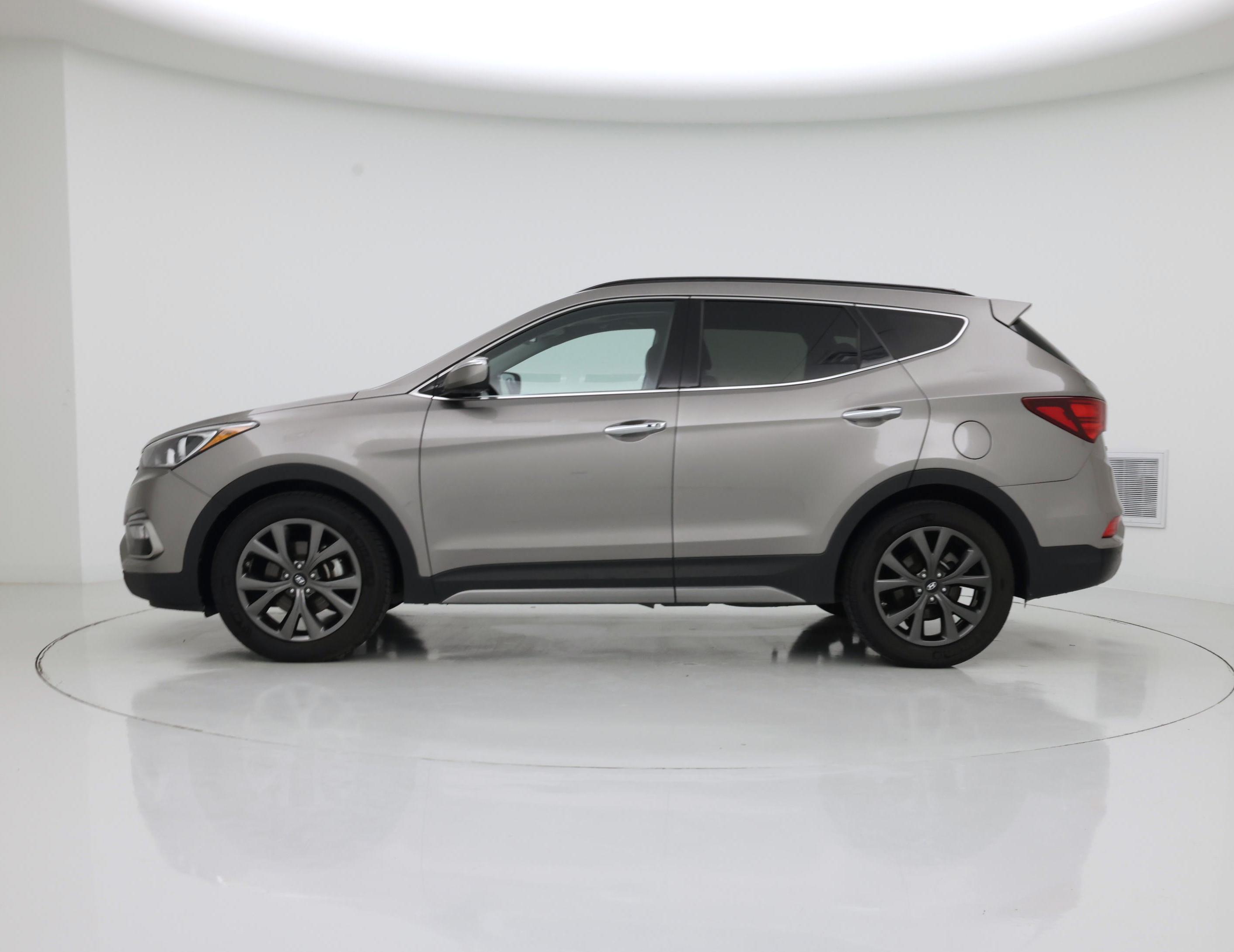 Thumbnail: 2017 Hyundai Santa Fe - 3