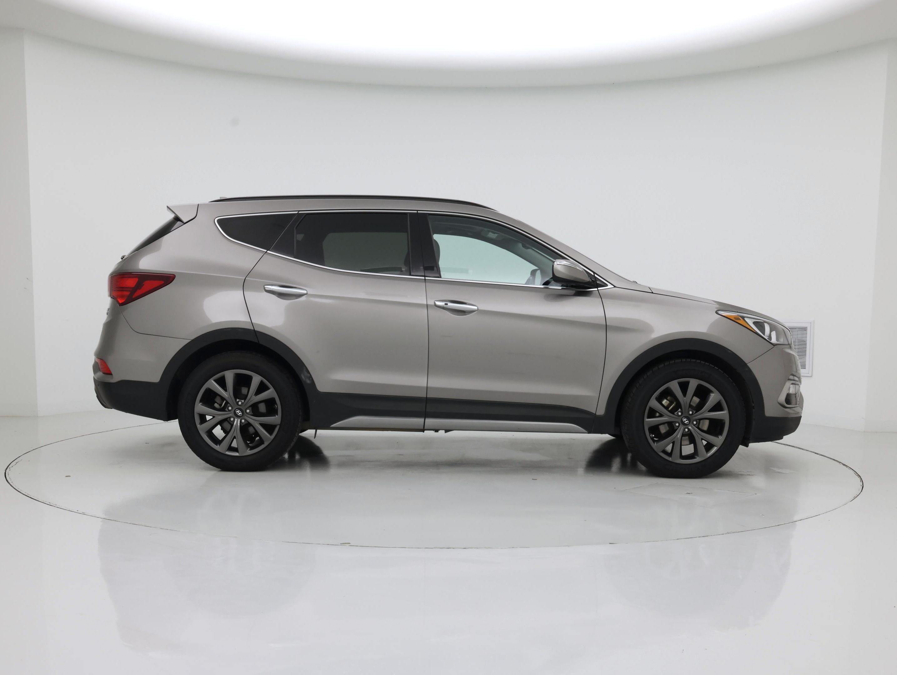 Thumbnail: 2017 Hyundai Santa Fe - 7